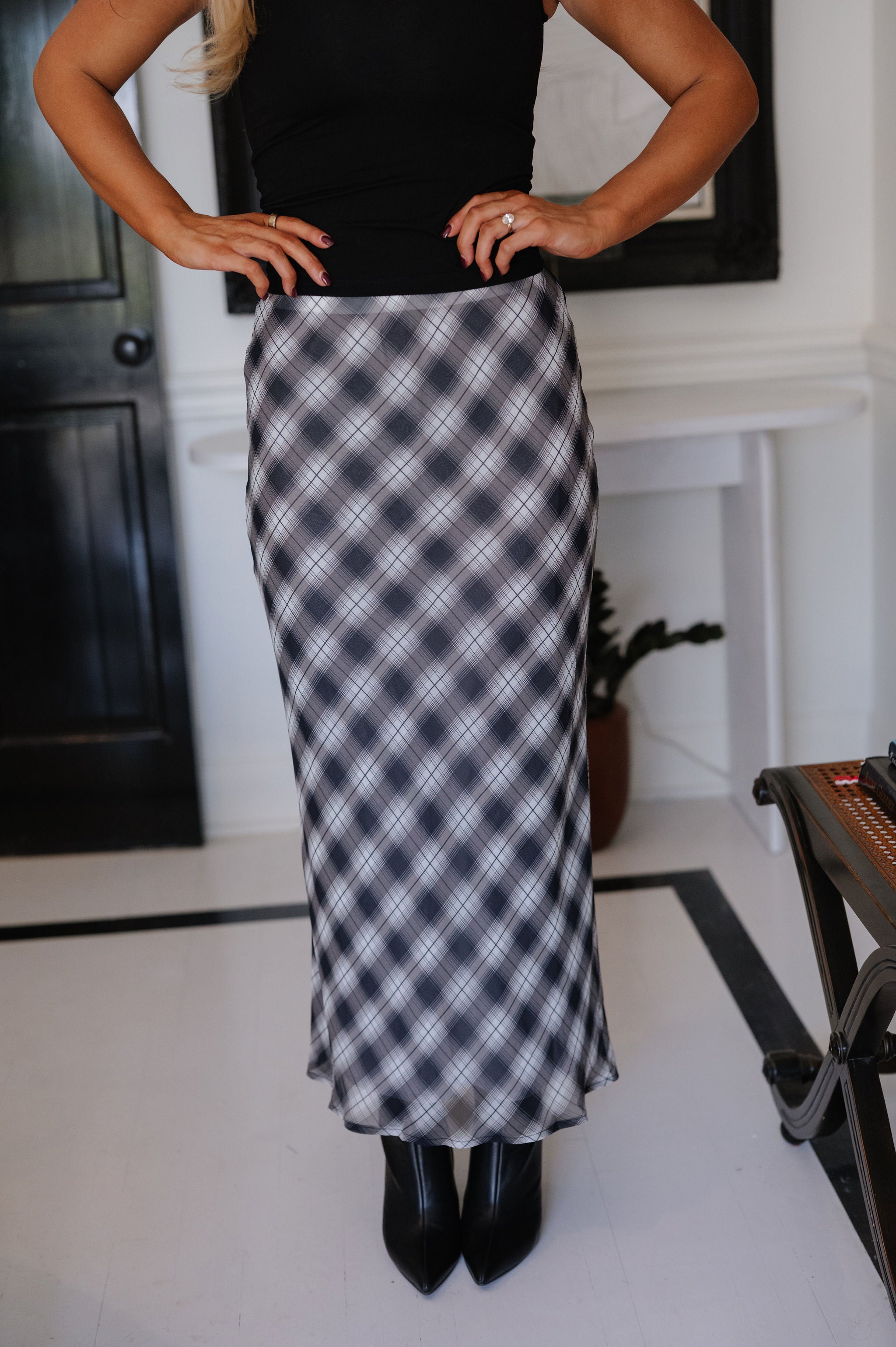Plaid Chiffon Skirt- Black