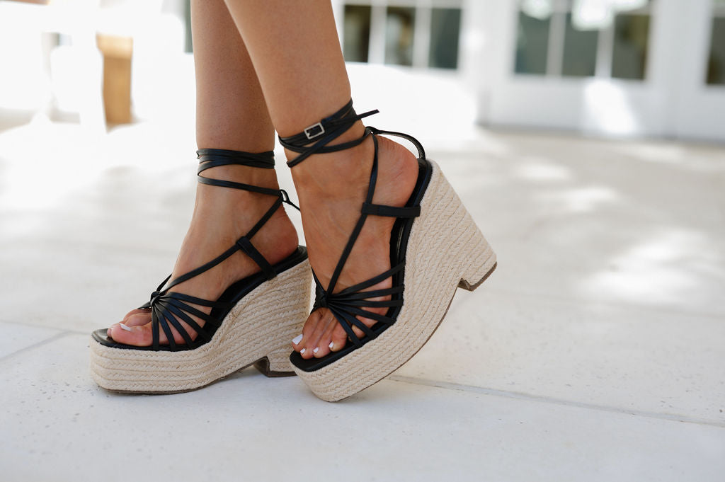 Elly Wedges-Black
