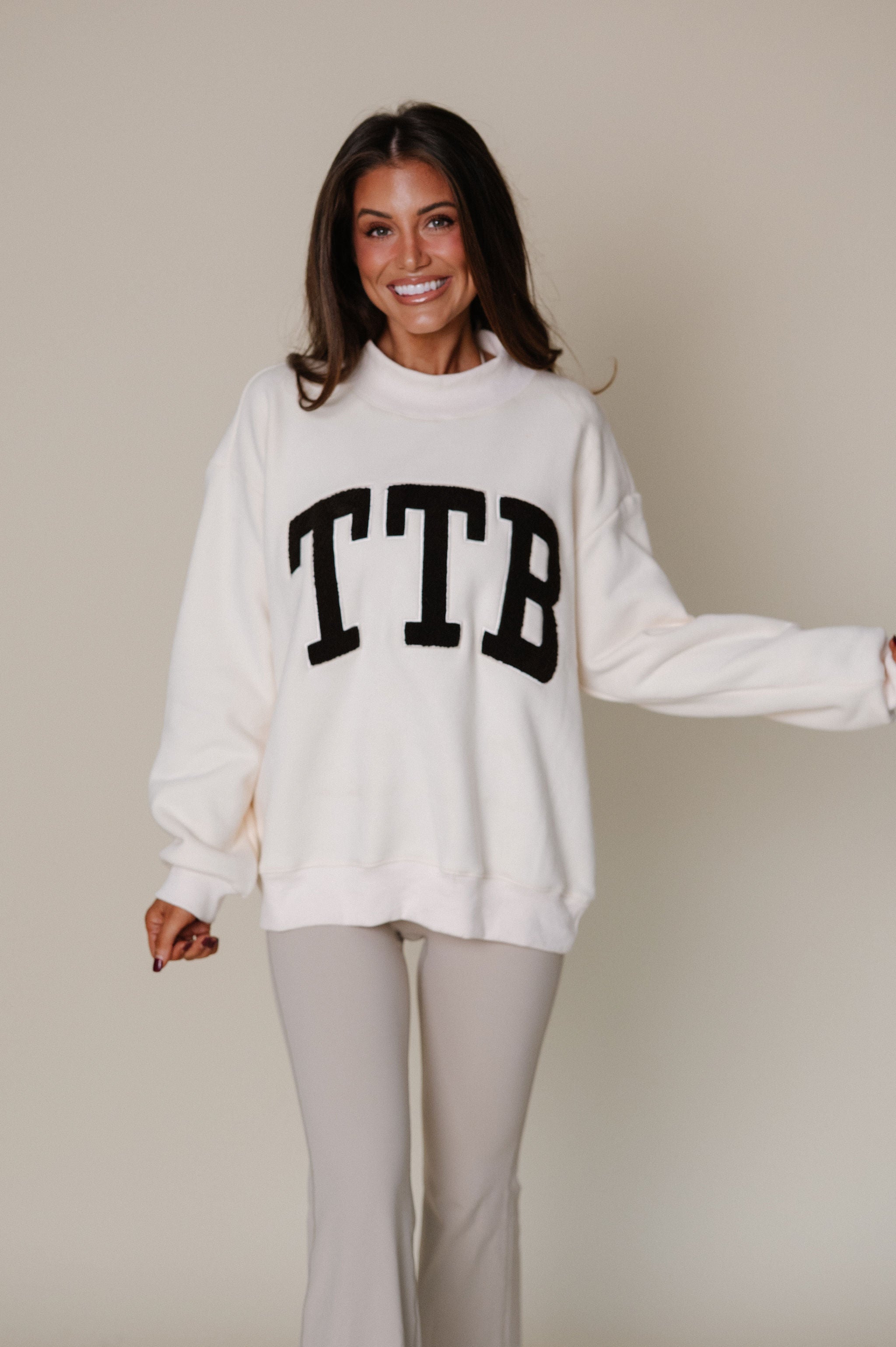 "TTB" Mockneck-Cream
