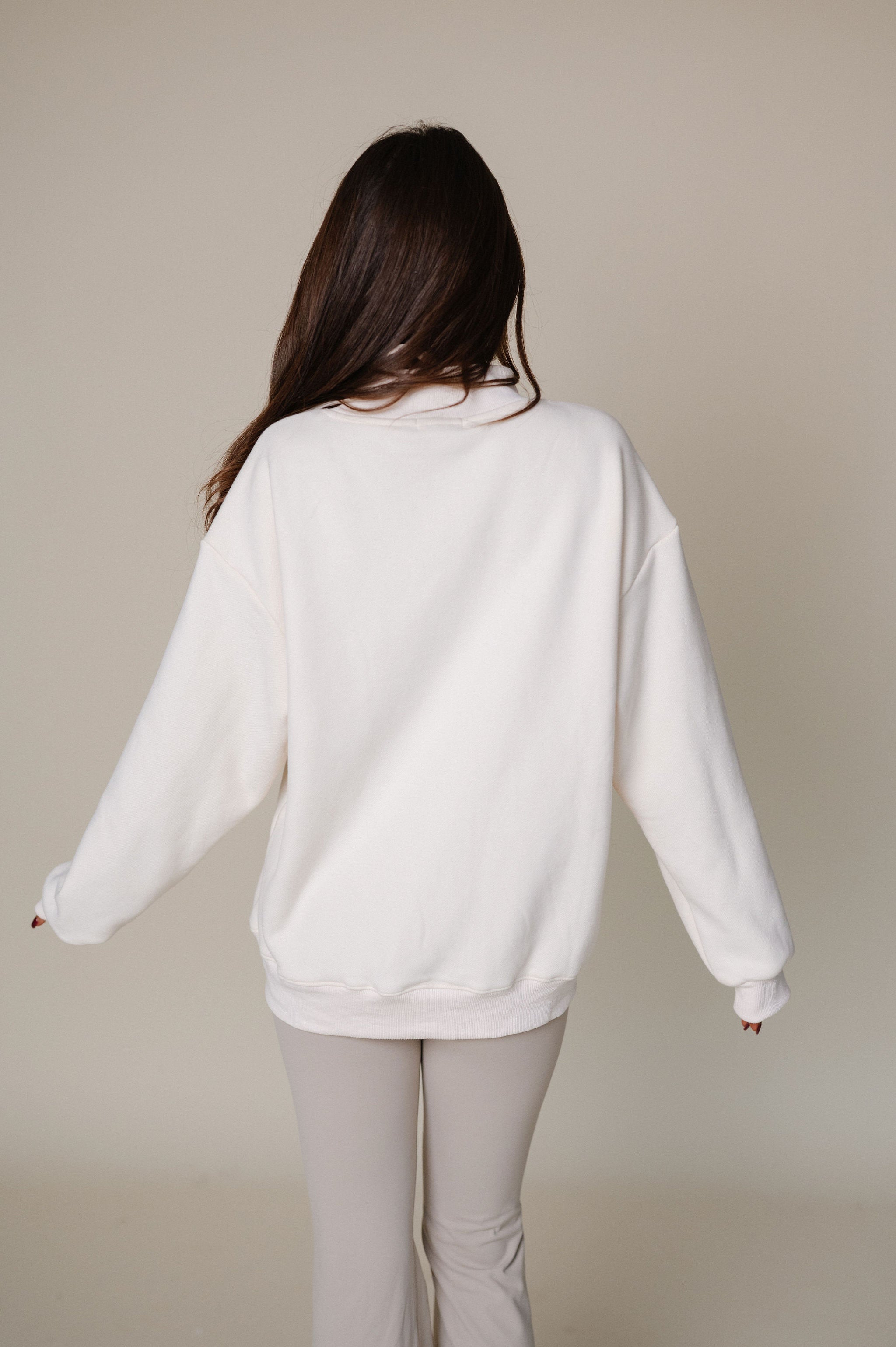 "TTB" Mockneck-Cream