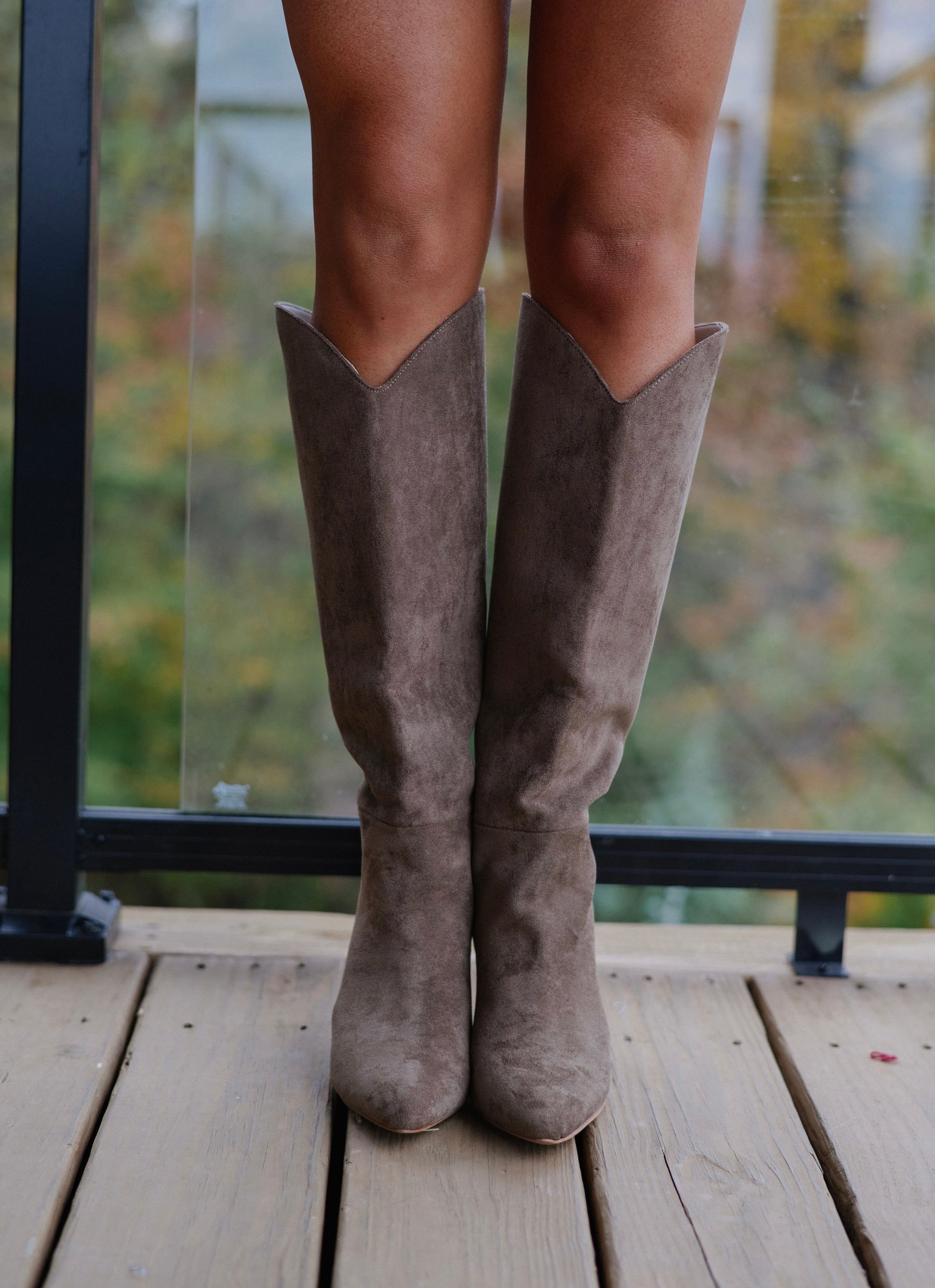 Brielle Boot-Taupe