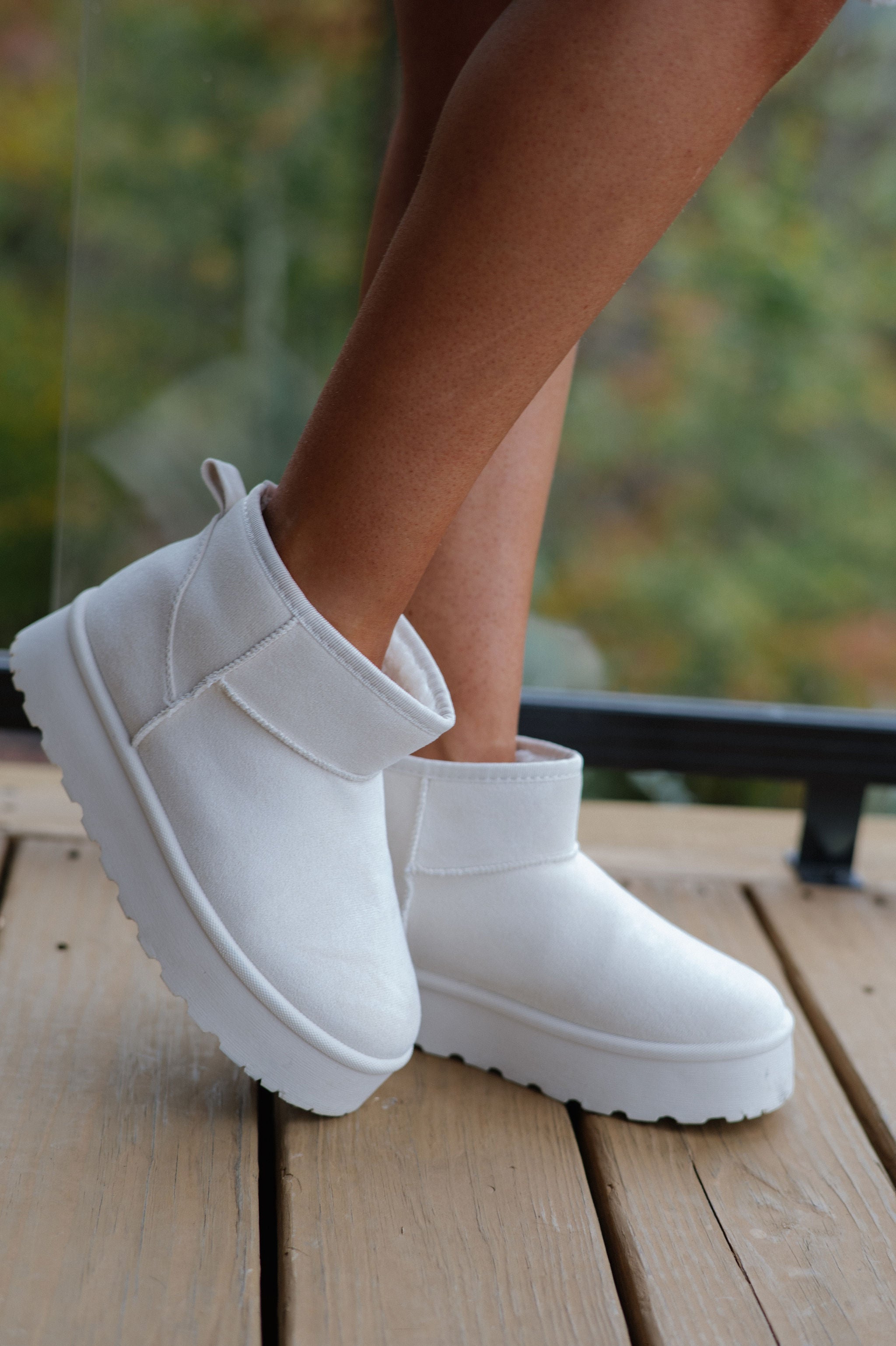 Ultra Mini Platform Boot-Cream// DOORBUSTER