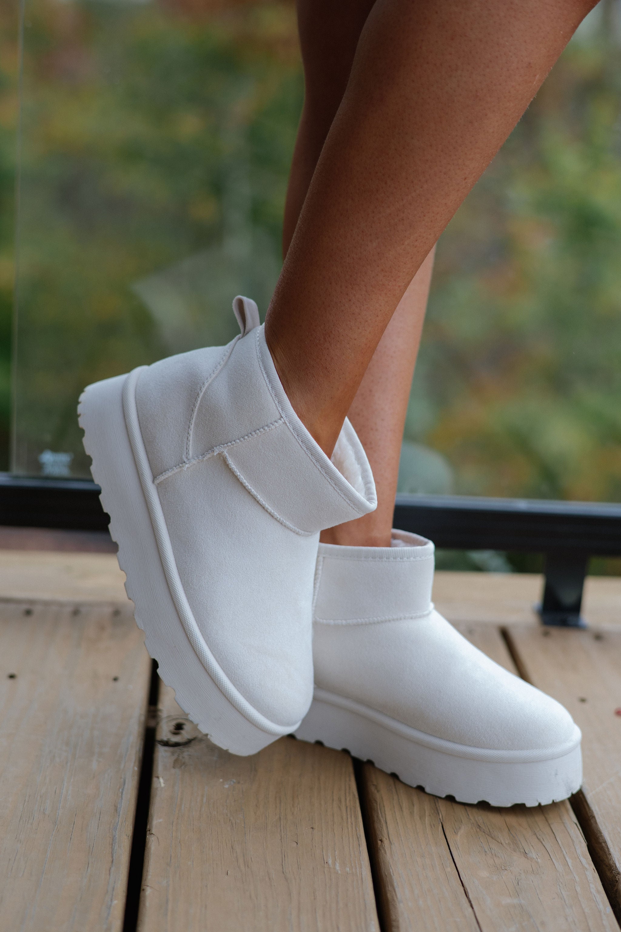 Ultra Mini Platform Boot-Cream// DOORBUSTER