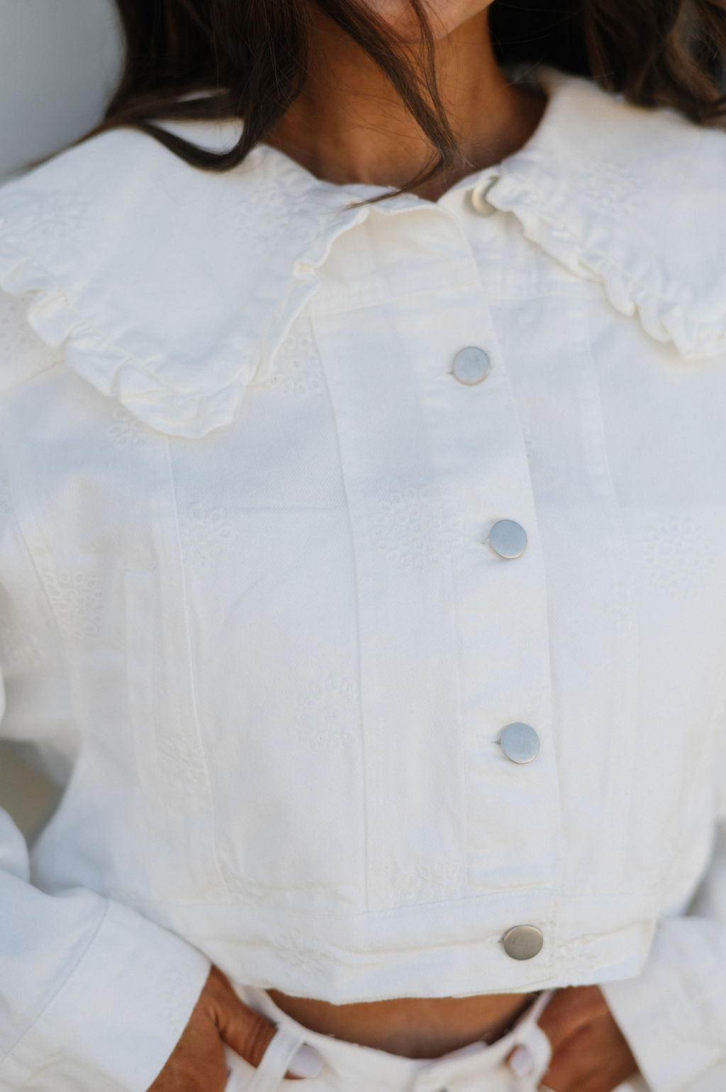 Doll Collar Embroidered Jacket-Off White