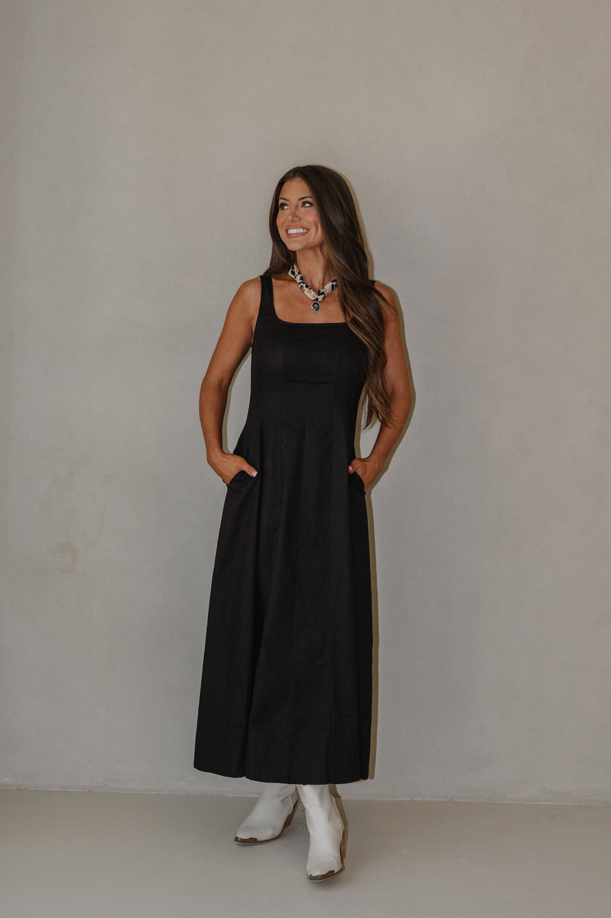 Lunden Midi Dress-Black
