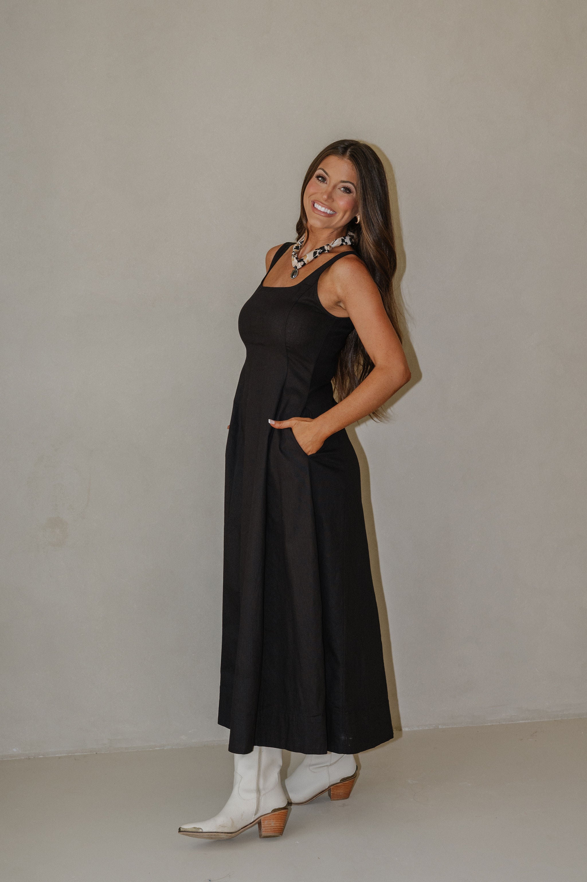 Lunden Midi Dress-Black