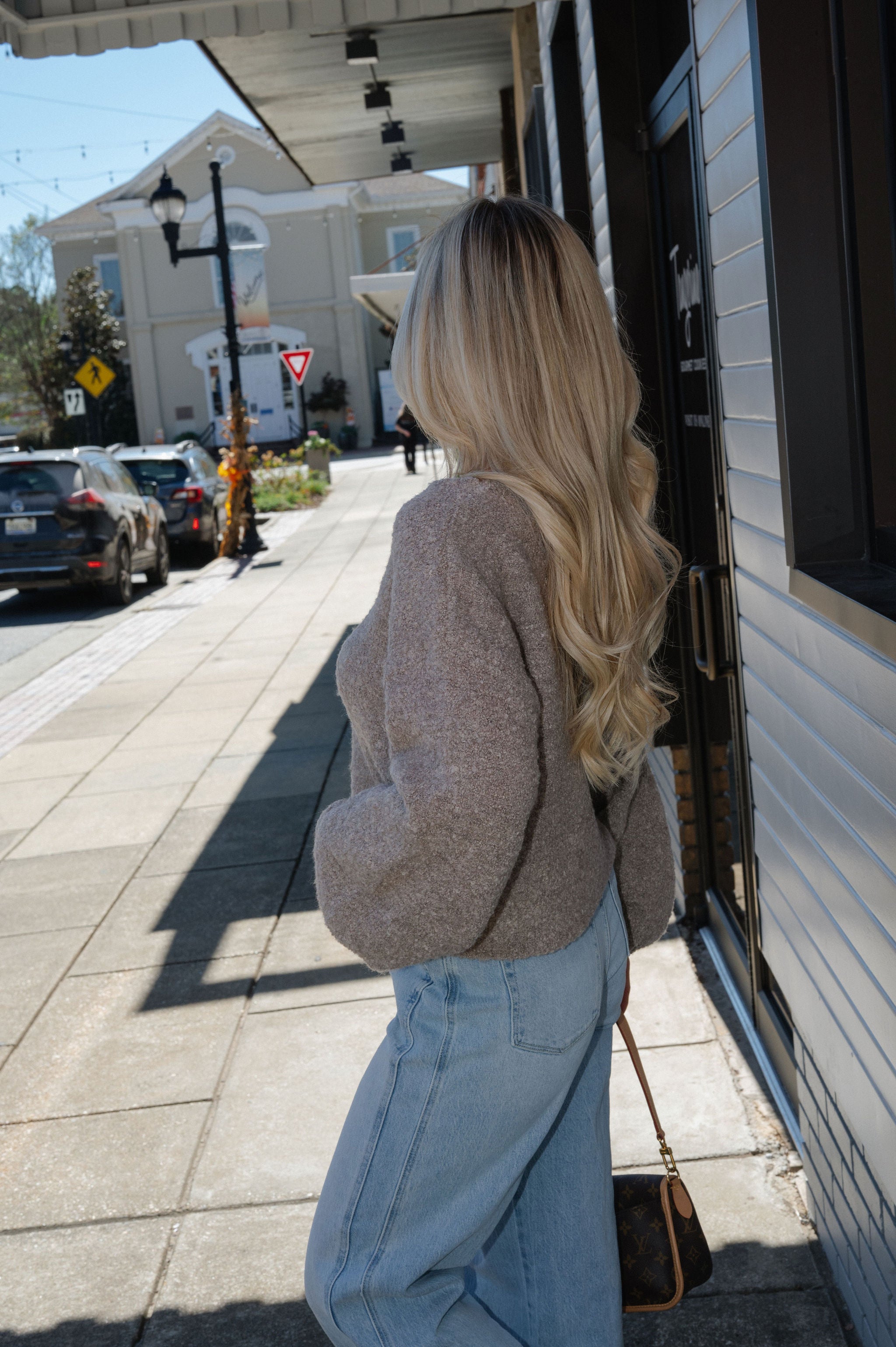 Textured Knit Bubble Sleeve Sweater-Mocha