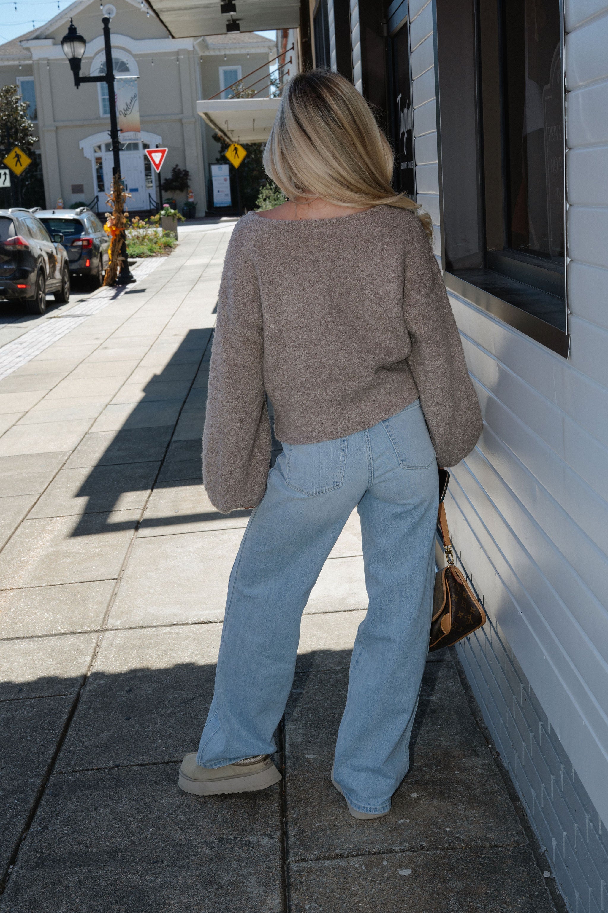 Textured Knit Bubble Sleeve Sweater-Mocha