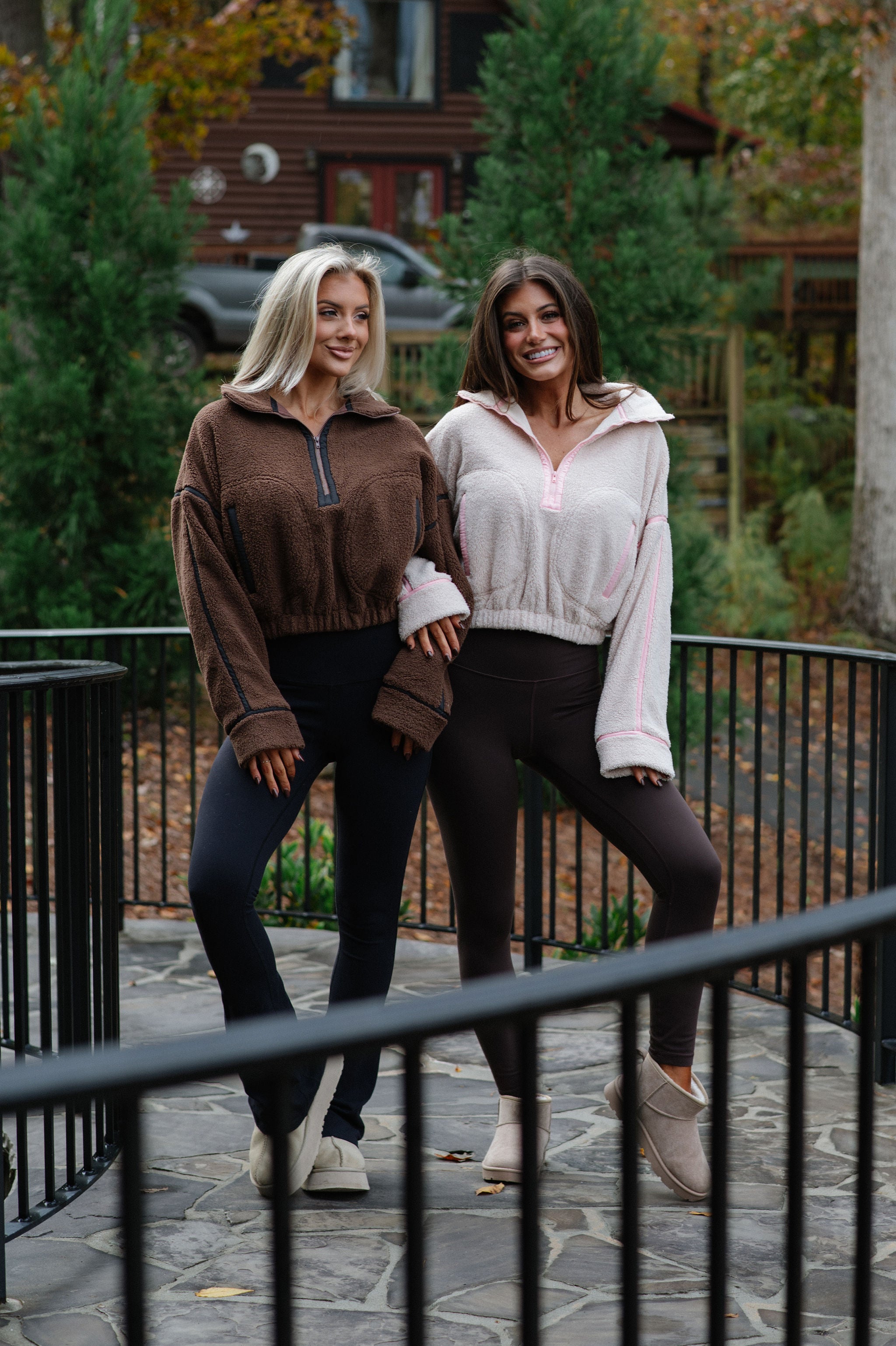 Mandy Sherpa Pullover-Beige