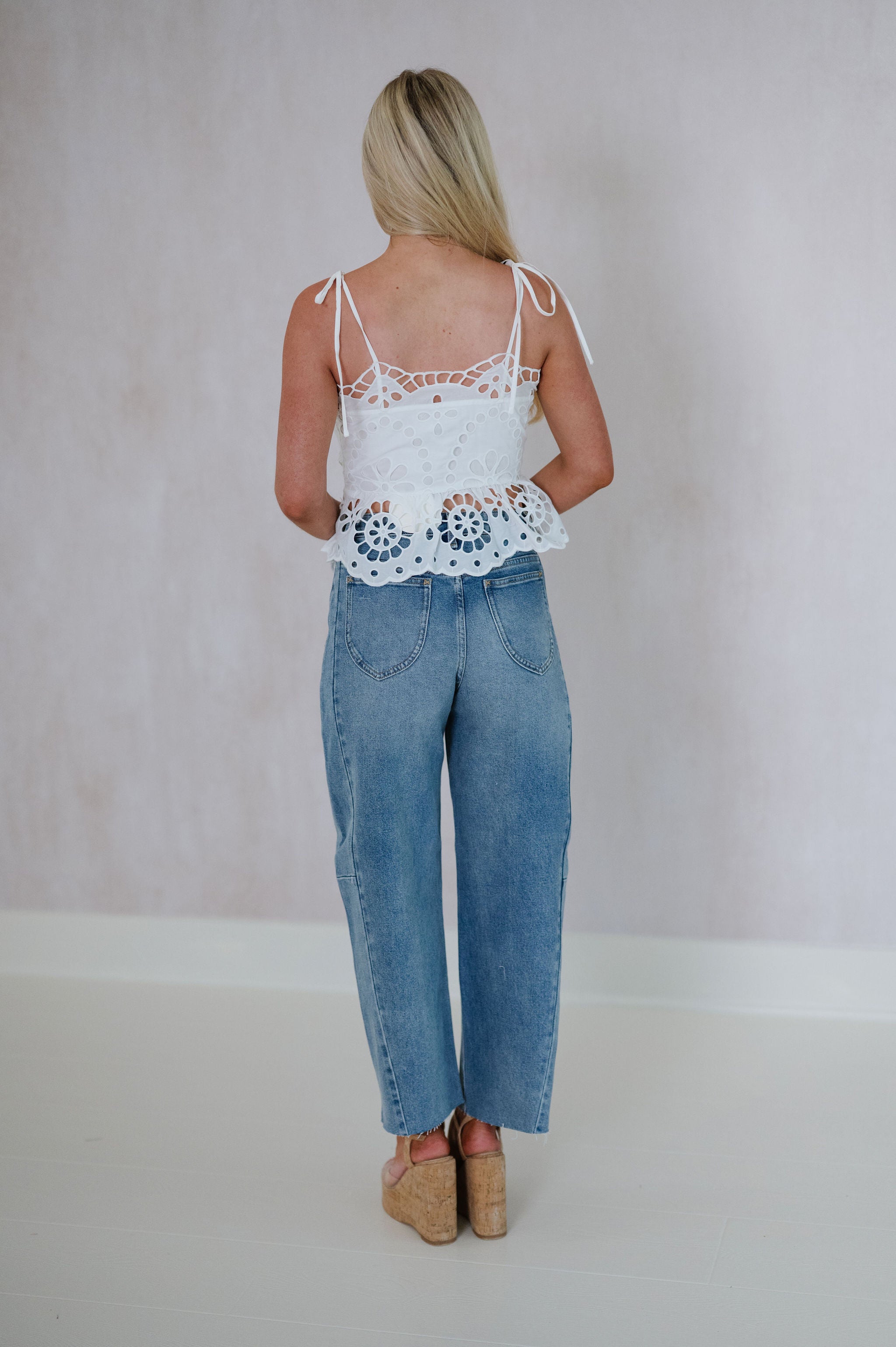 Kristin Barrel Jeans-Medium