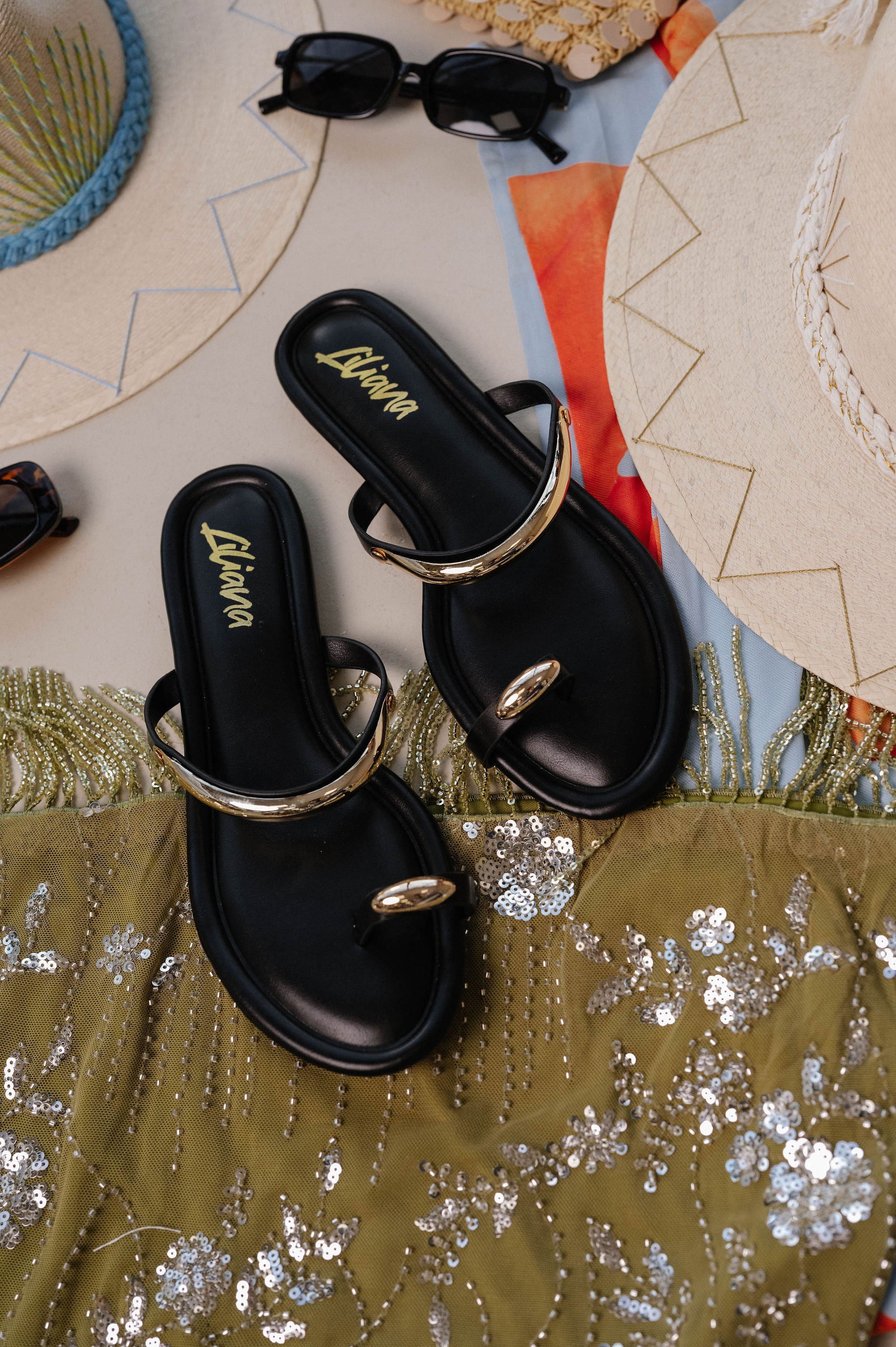 Tiras Sandals-Black