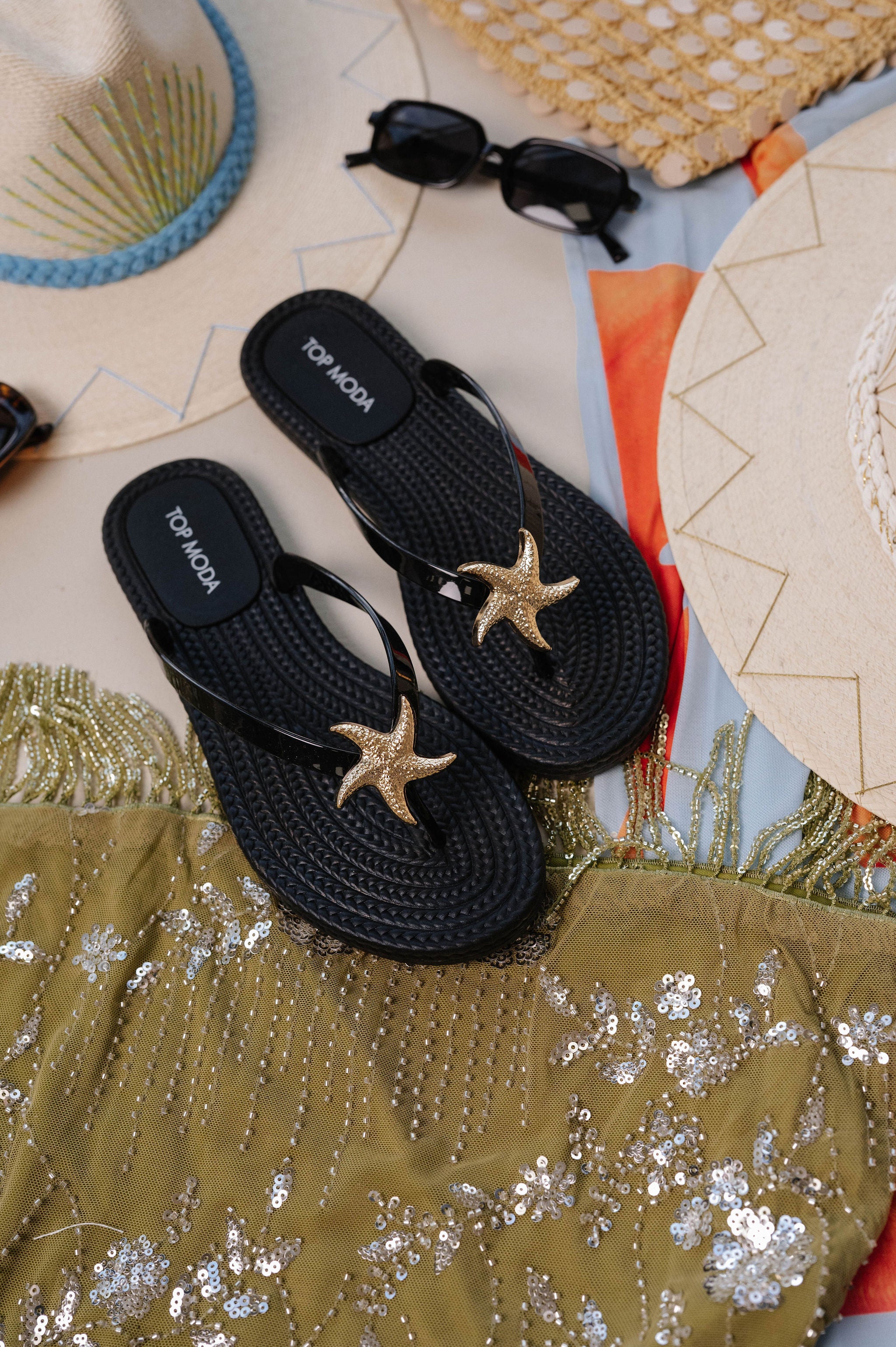 Nina Sandals-Black