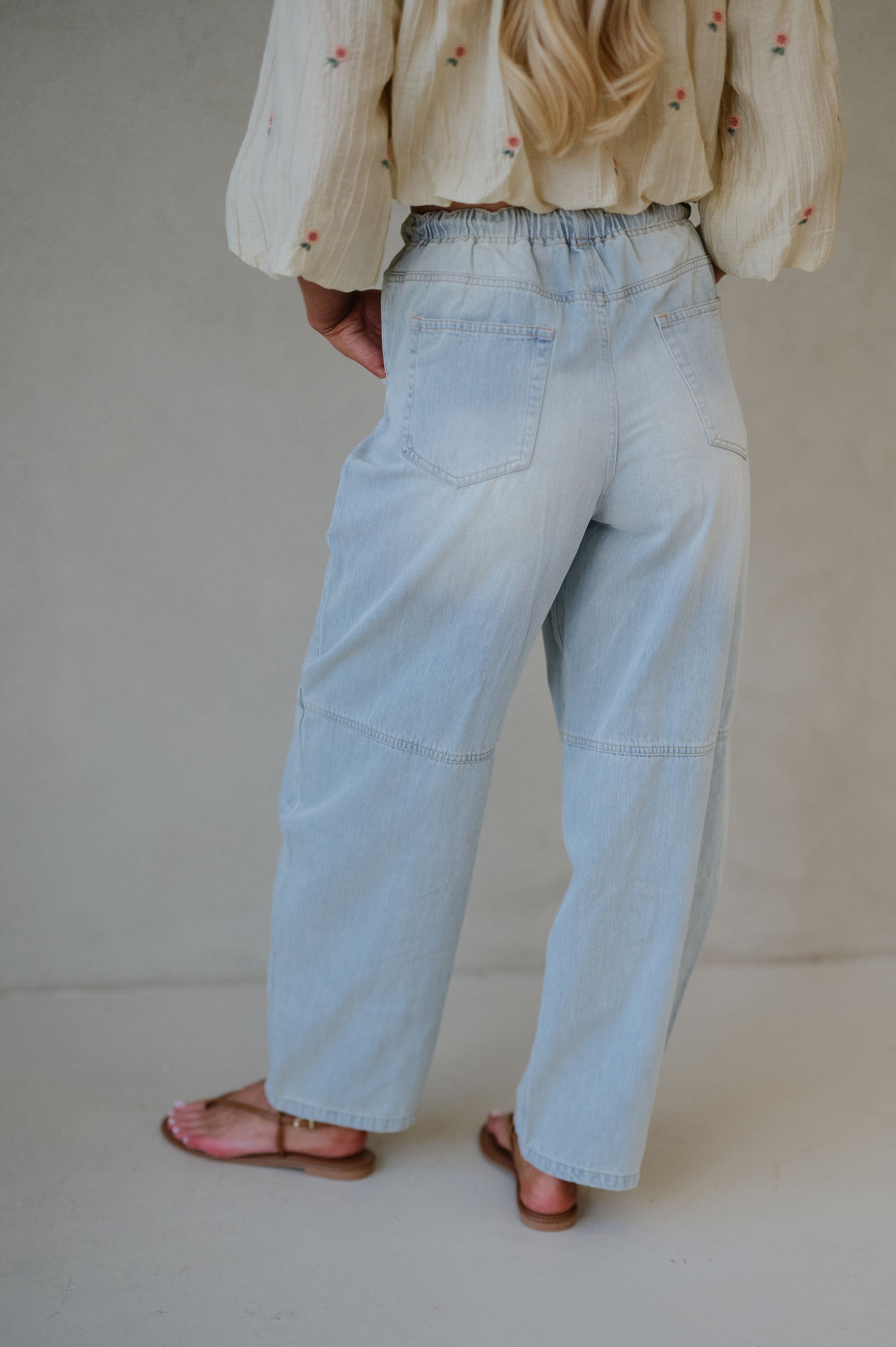 Lightweight Drawstring Jeans-Light Wash
