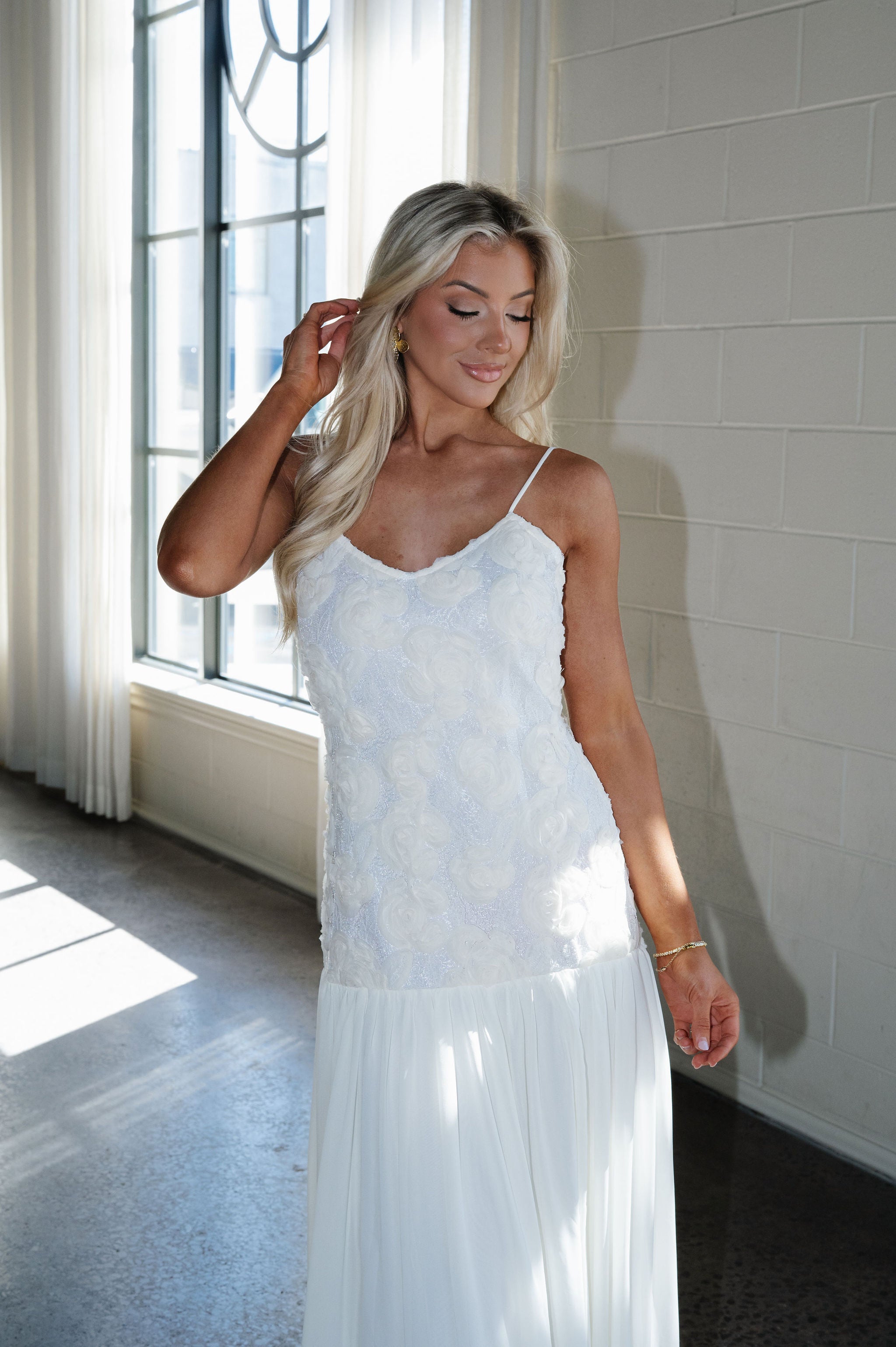 Elegant Rose Textured Maxi Dress-Ivory
