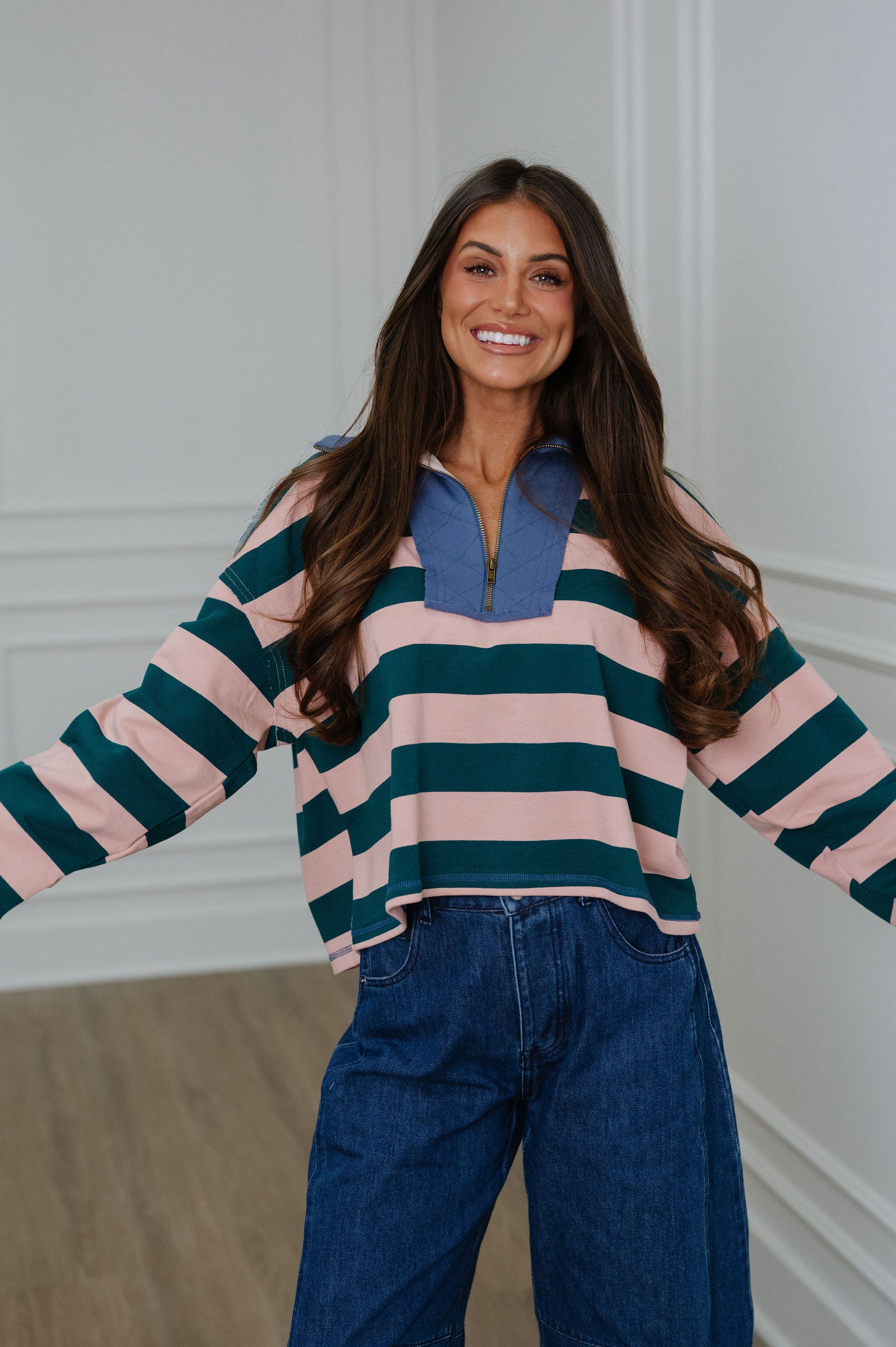 Linlee Contrast Collar Sweatshirt-Pink/Green