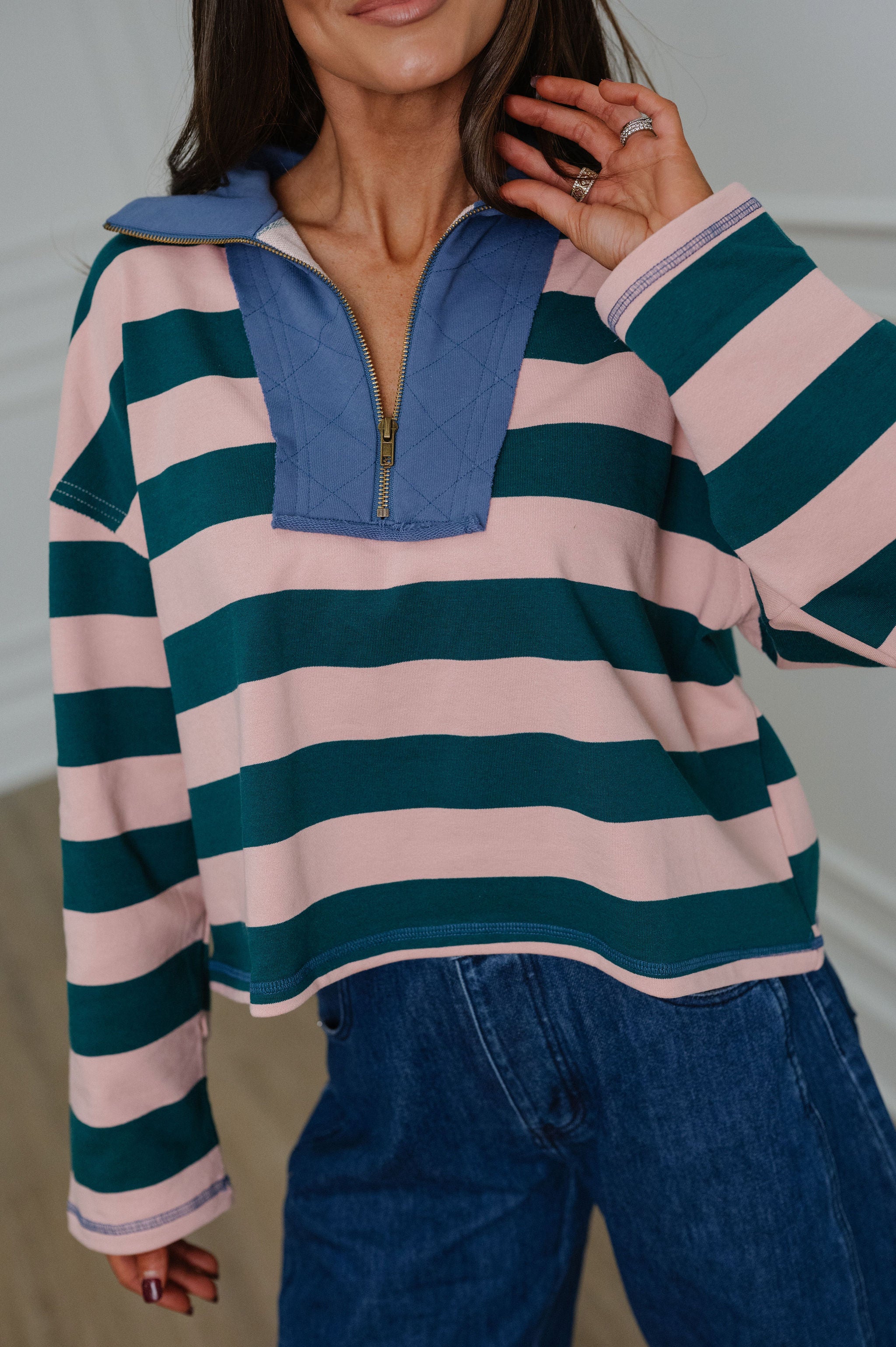 Linlee Contrast Collar Sweatshirt-Pink/Green