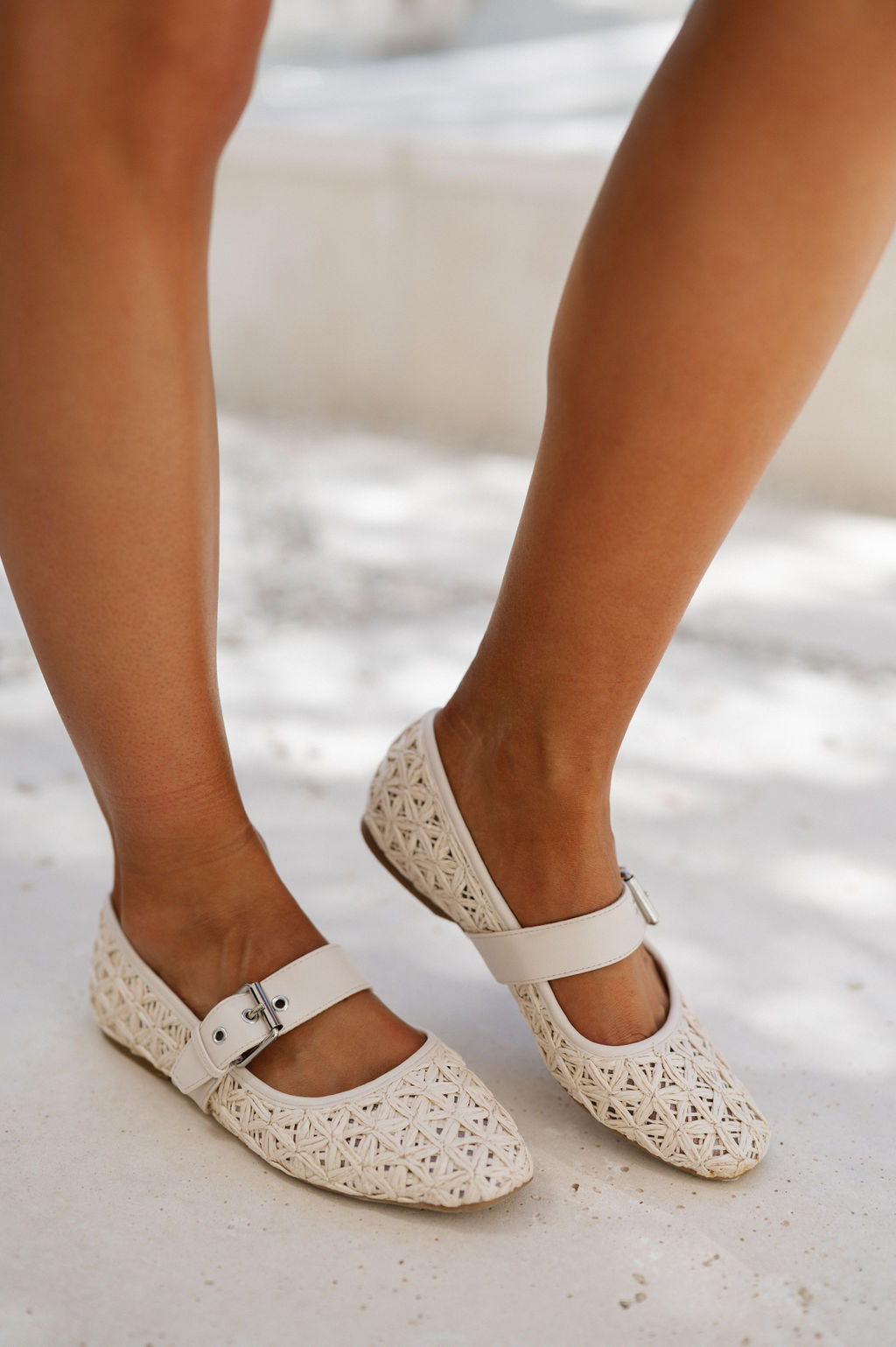 Mellie Raffia Flat-Ivory