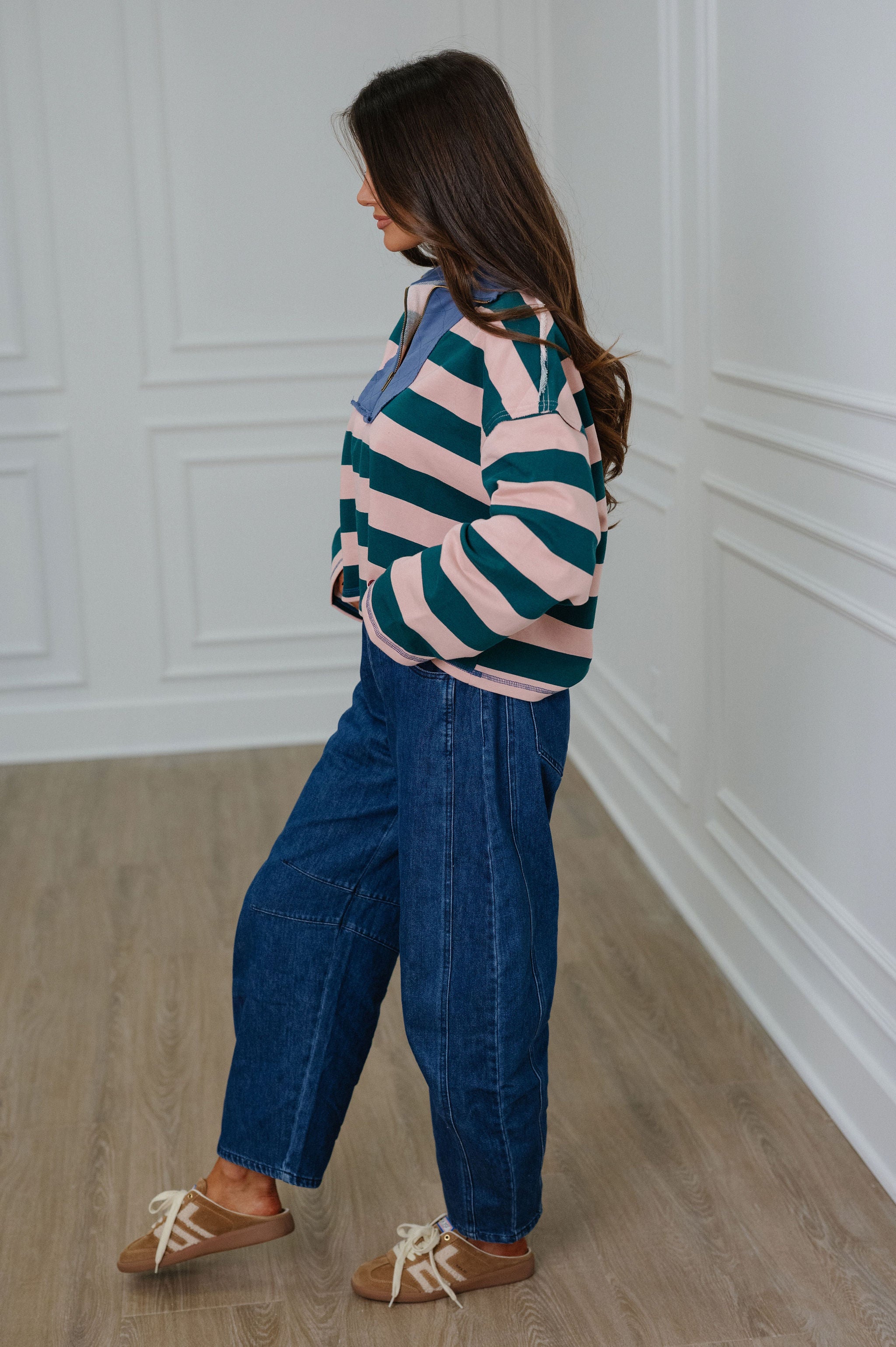 Linlee Contrast Collar Sweatshirt-Pink/Green