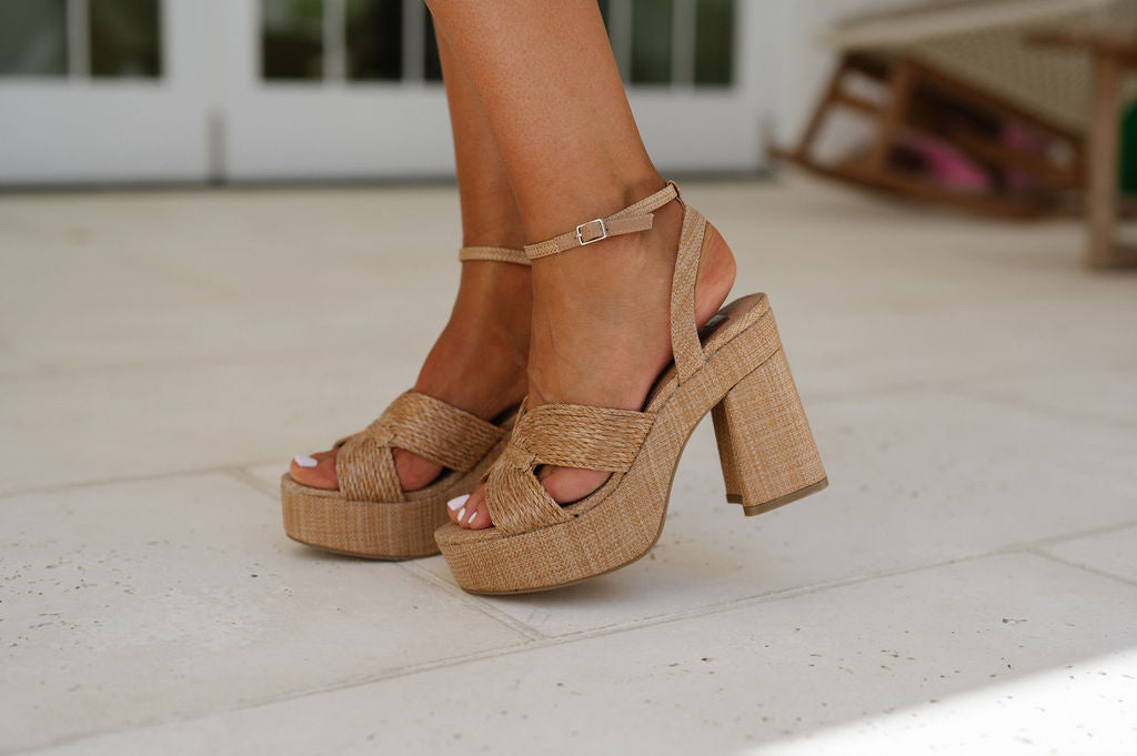 Waylan Wedge-Cafe// MODEL PAIR SIZE 8