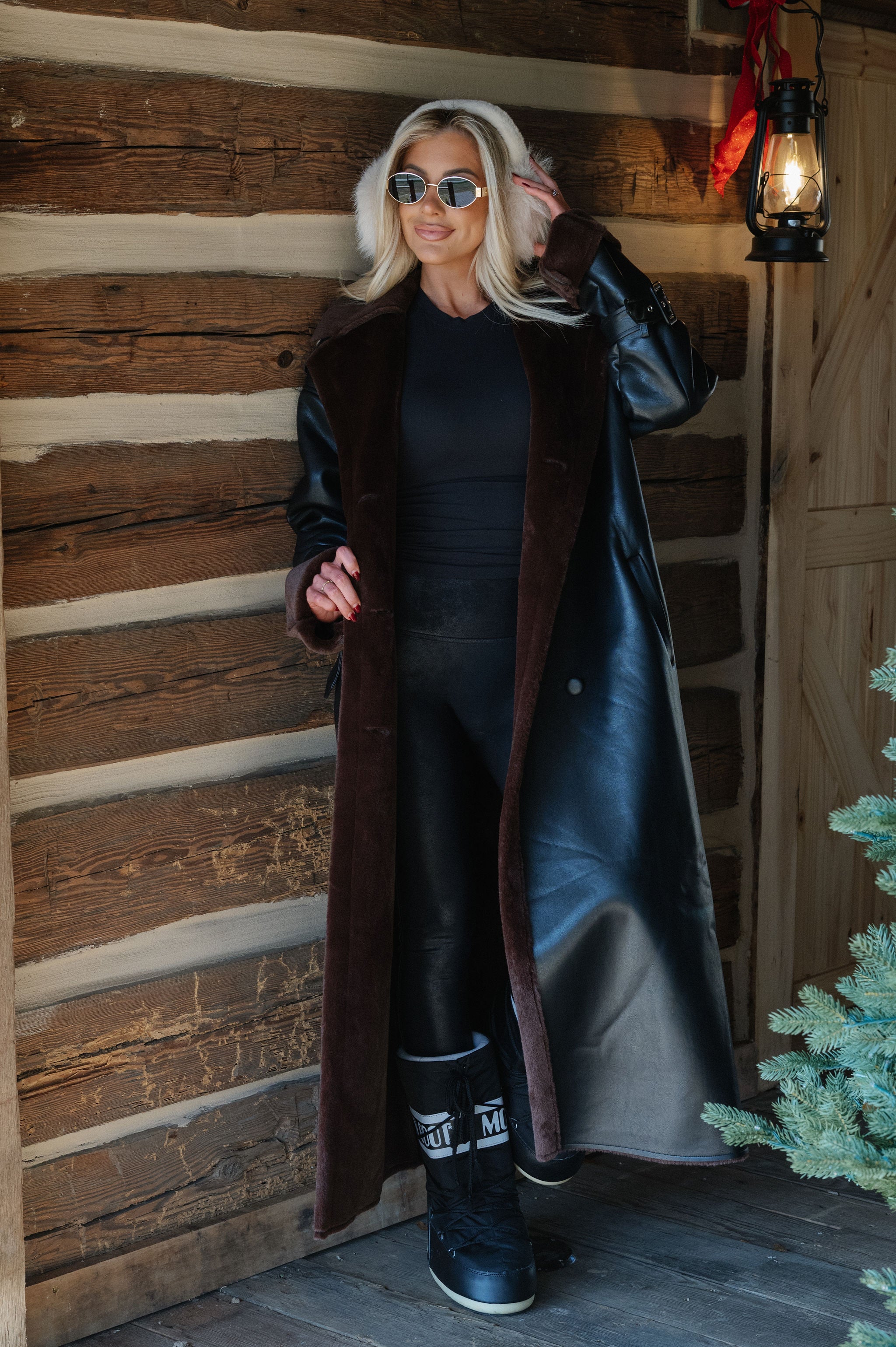 Delaney Faux Fur Trimmed Coat-Black