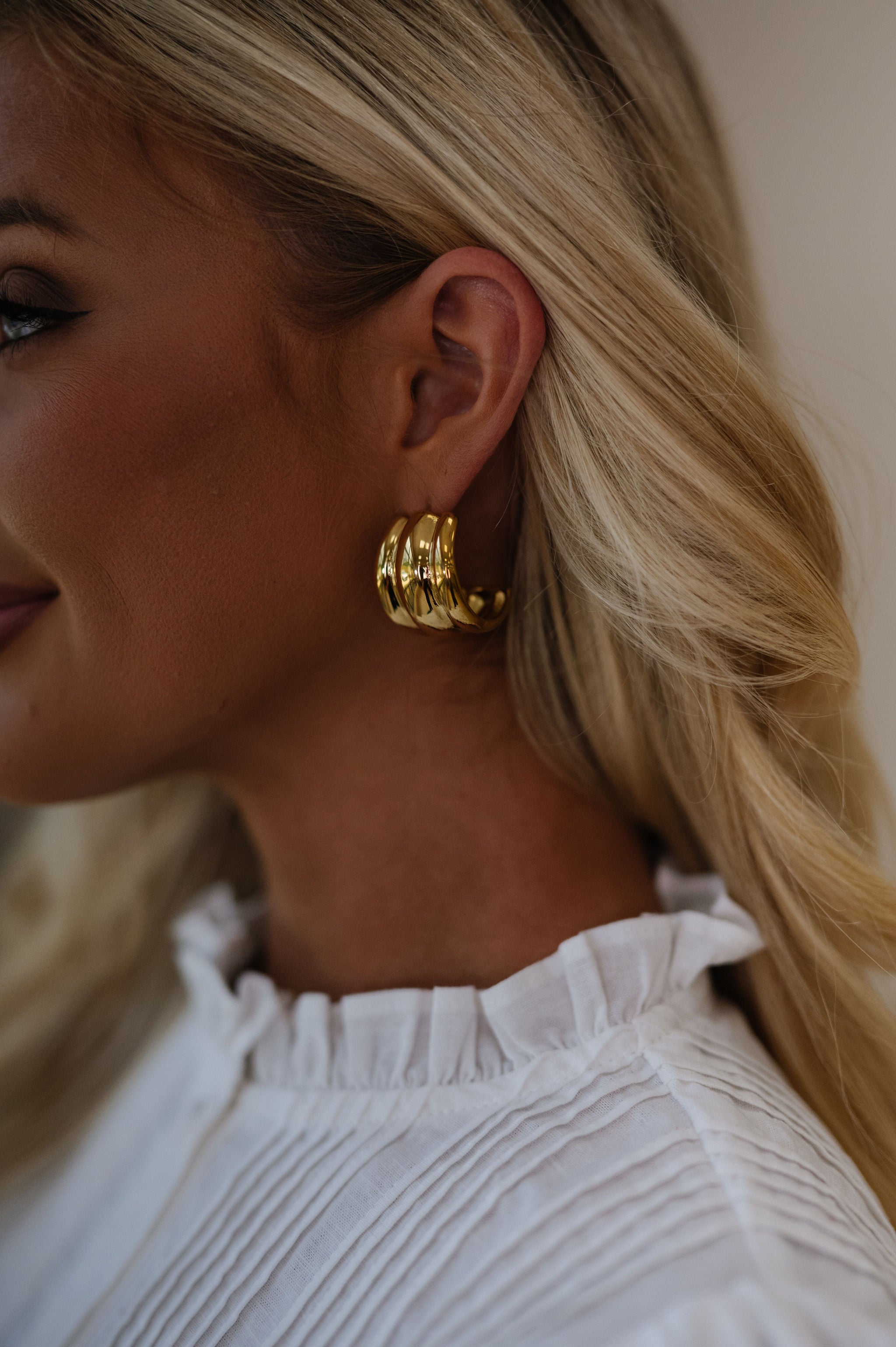 Bella Hoops- Gold