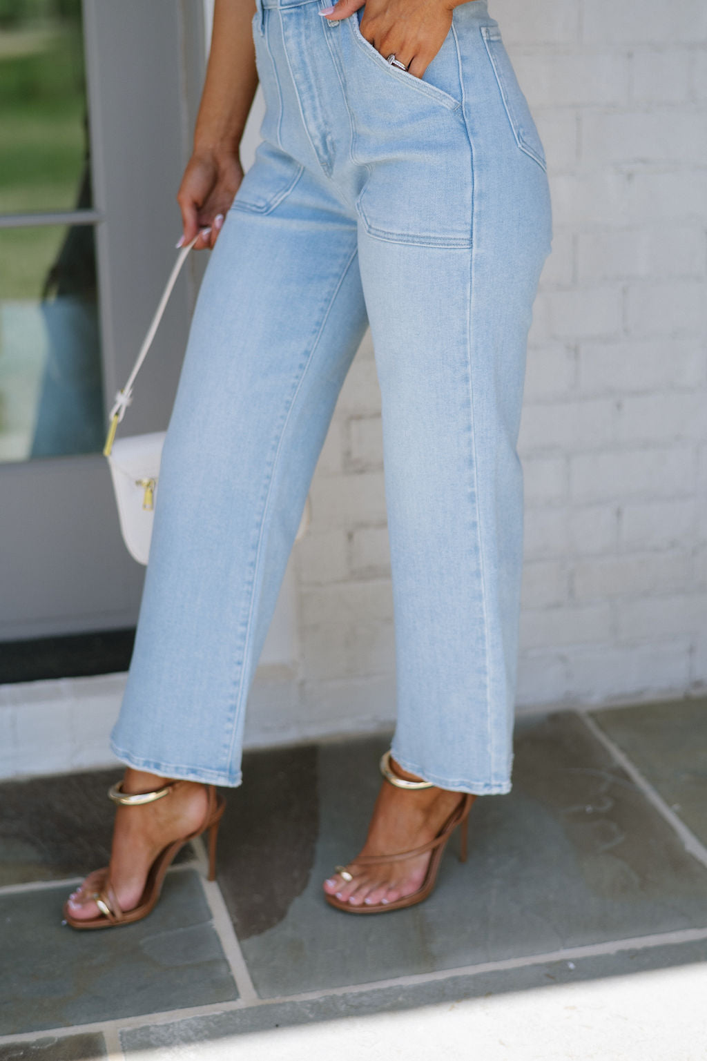Cargo Pocket Wide Leg Jeans