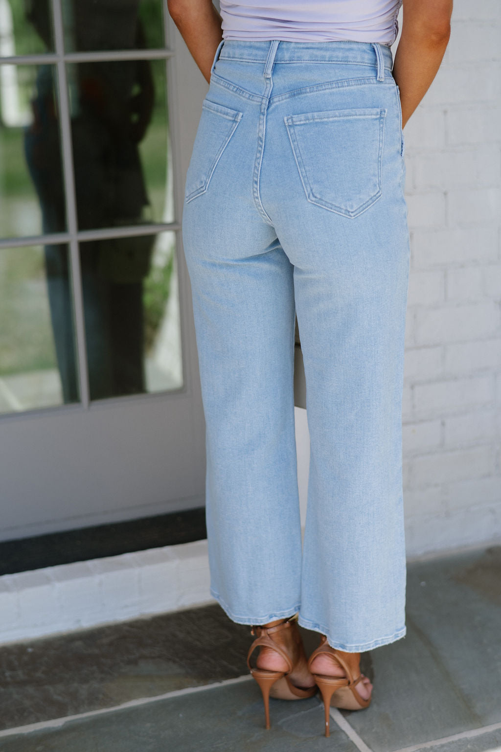 Cargo Pocket Wide Leg Jeans