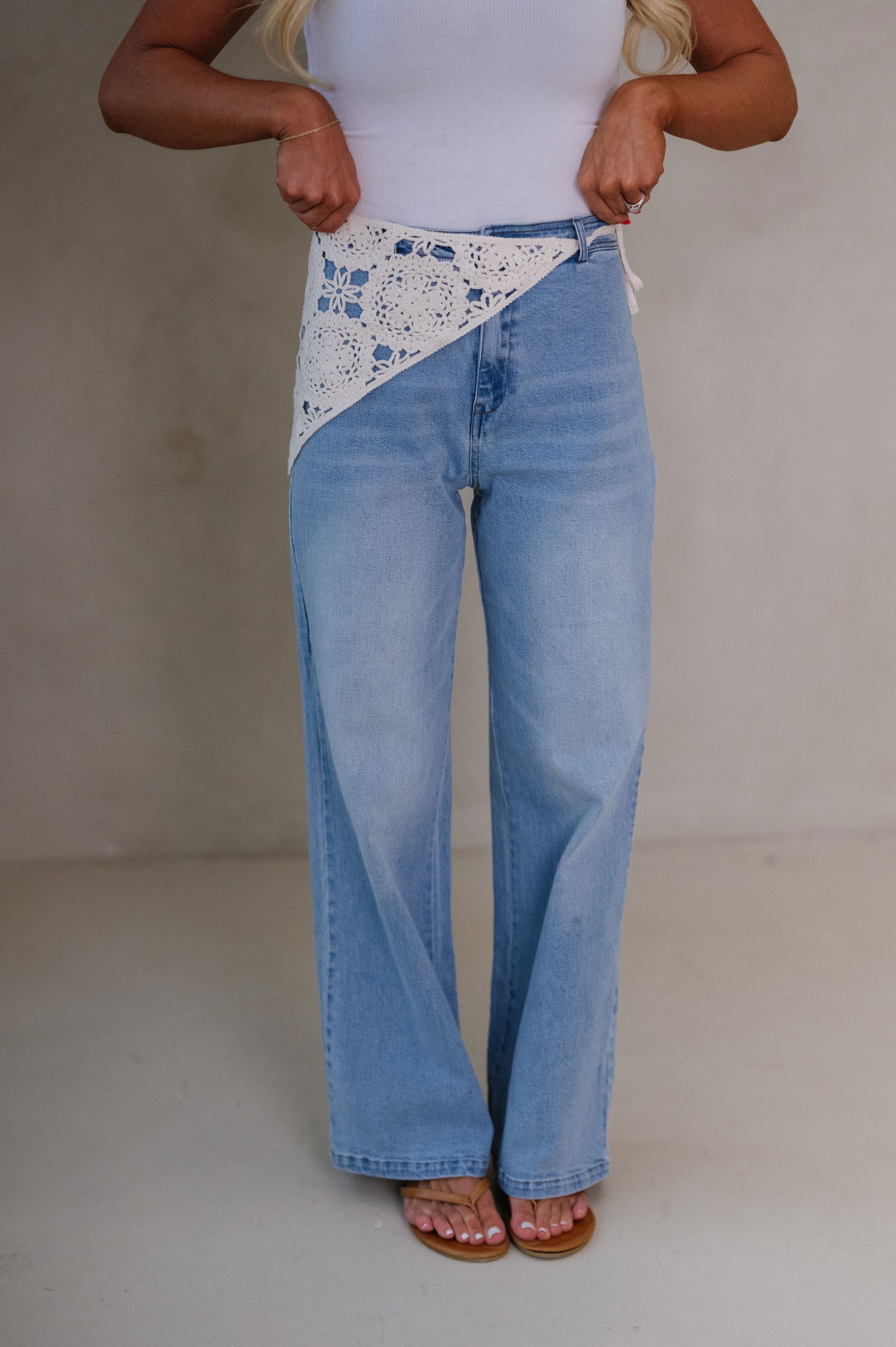 Dolly Crochet Scarf Accented Jeans-Light Denim