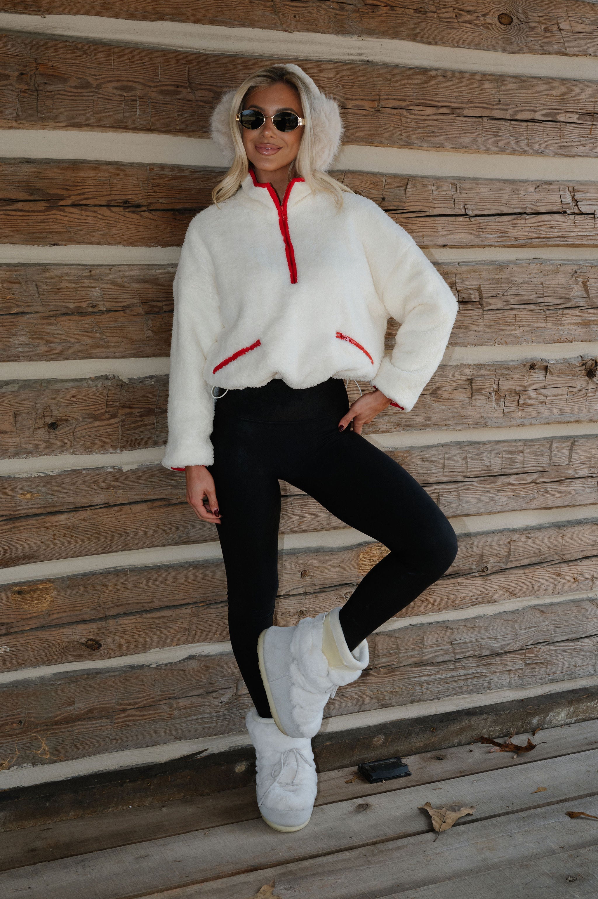 Tate Contrast Pullover-Ivory/Red