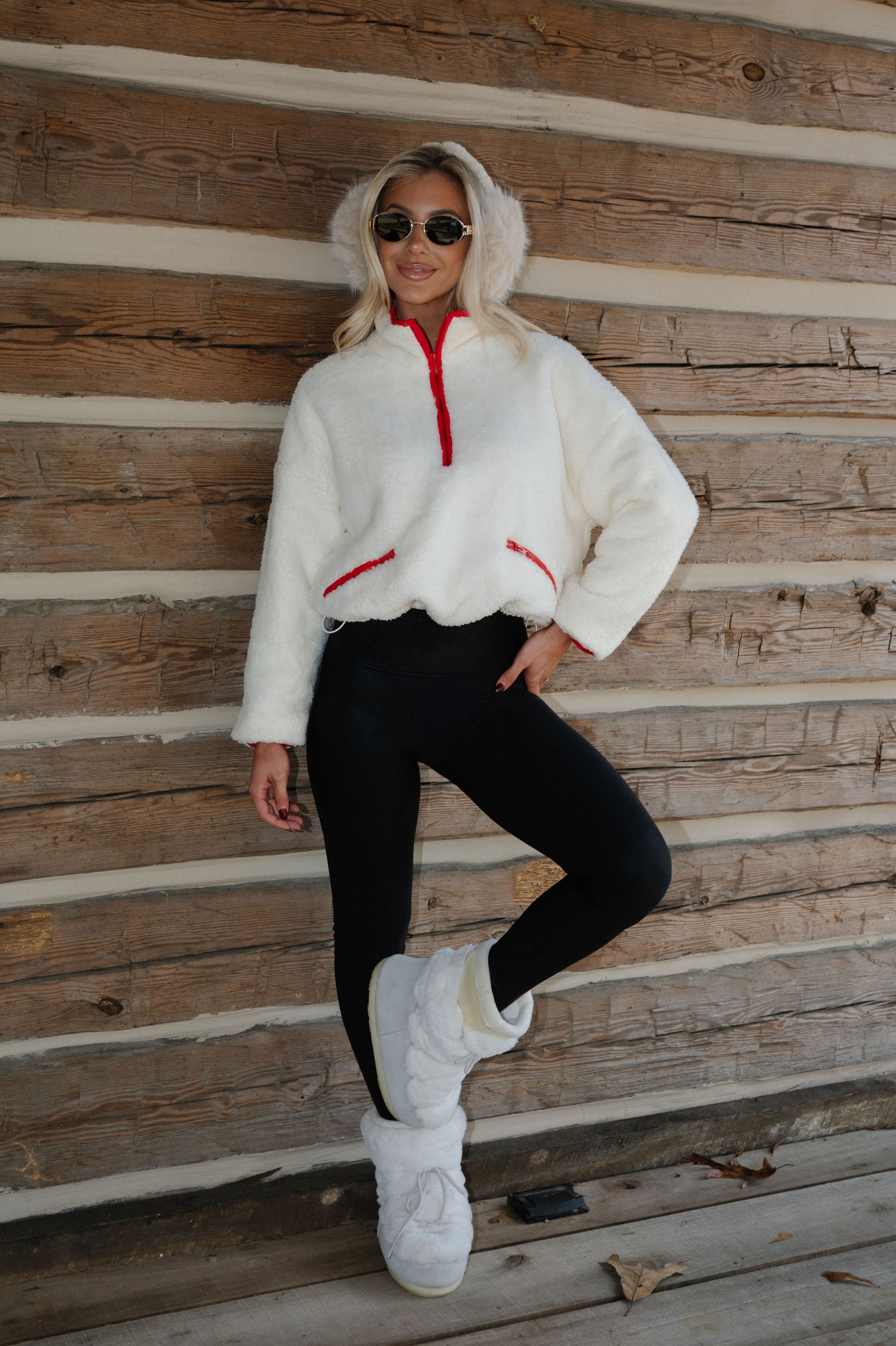 Tate Contrast Pullover-Ivory/Red