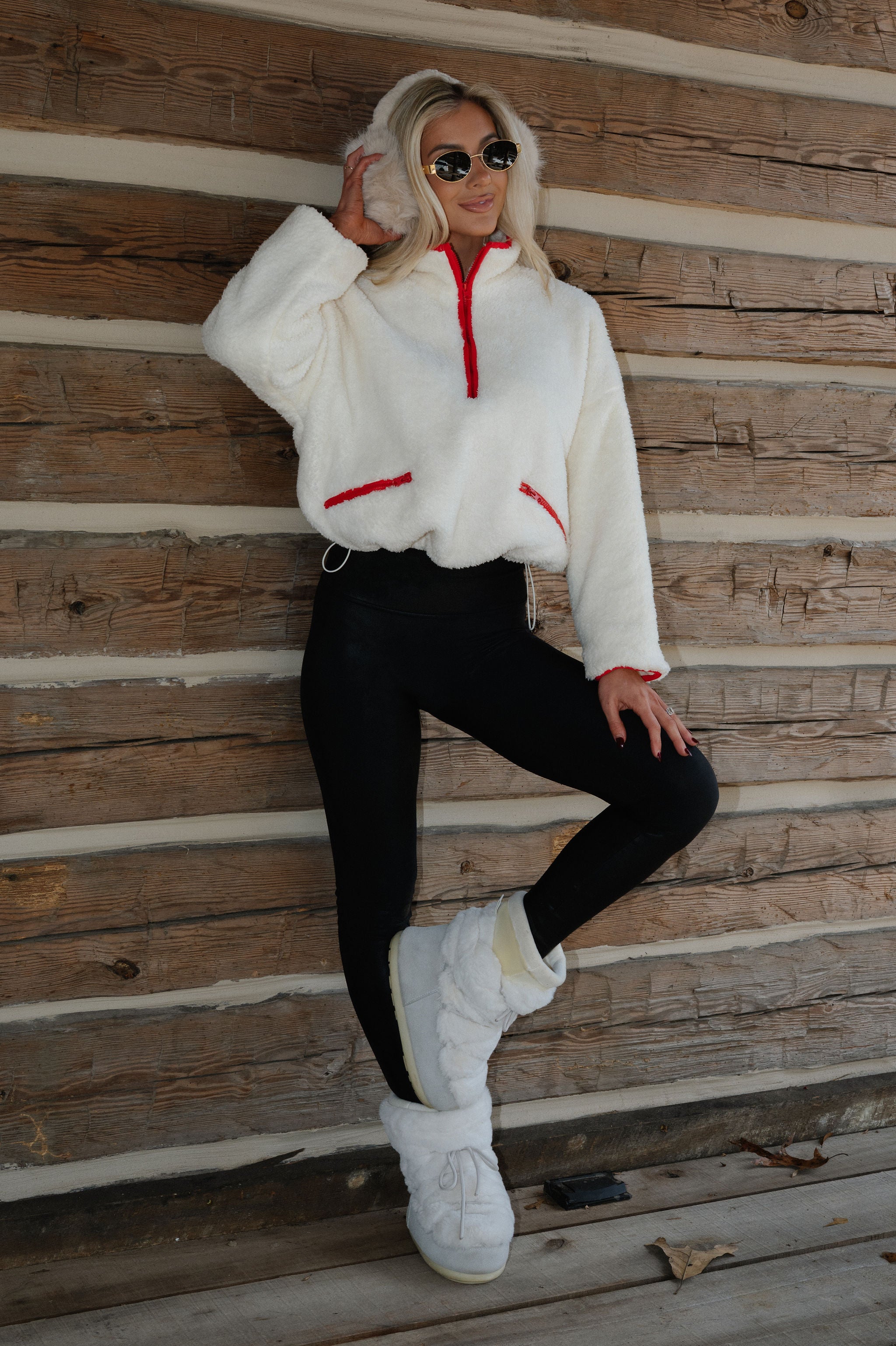 Tate Contrast Pullover-Ivory/Red