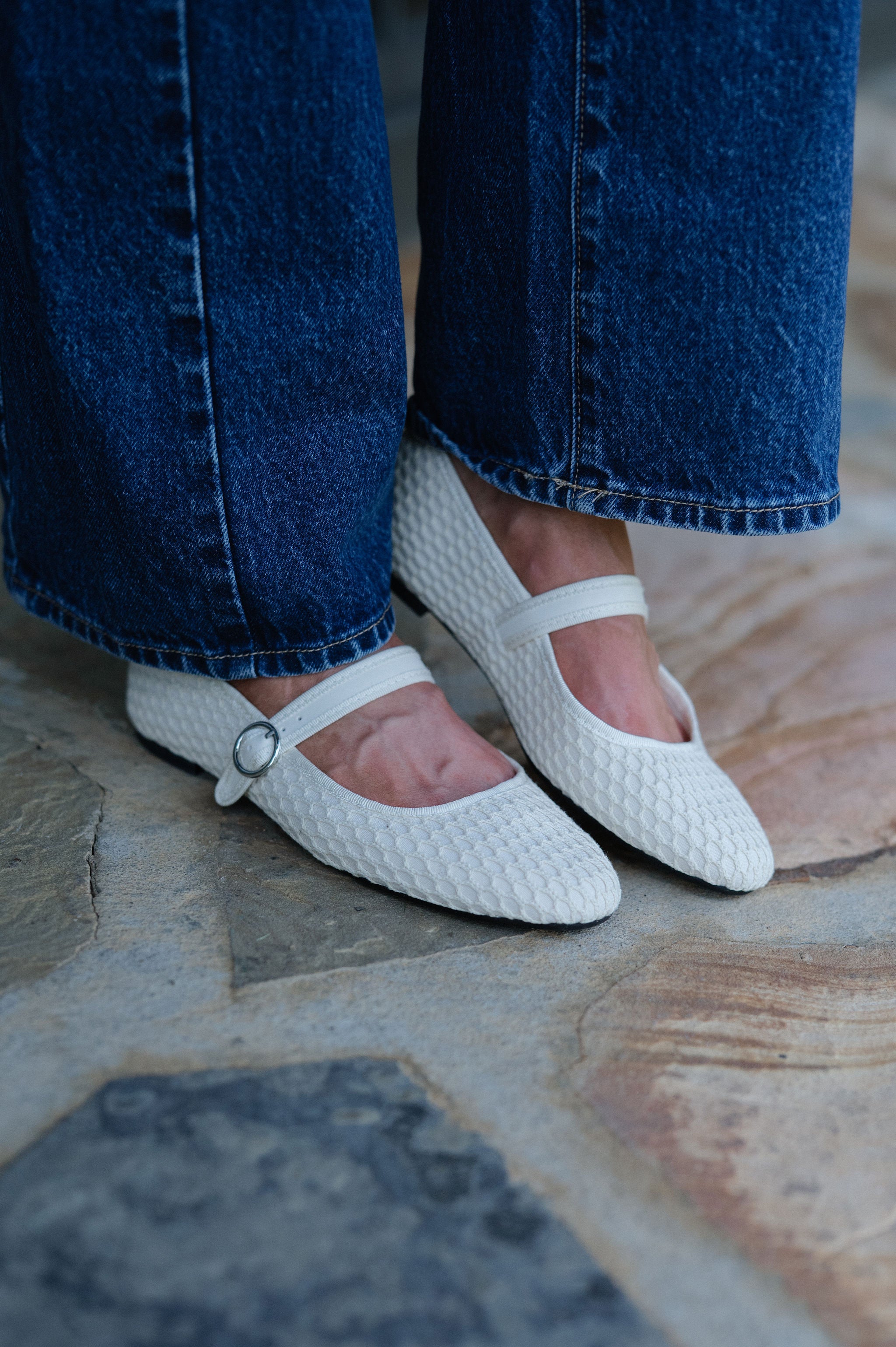 Bena Mesh Flat-Bone
