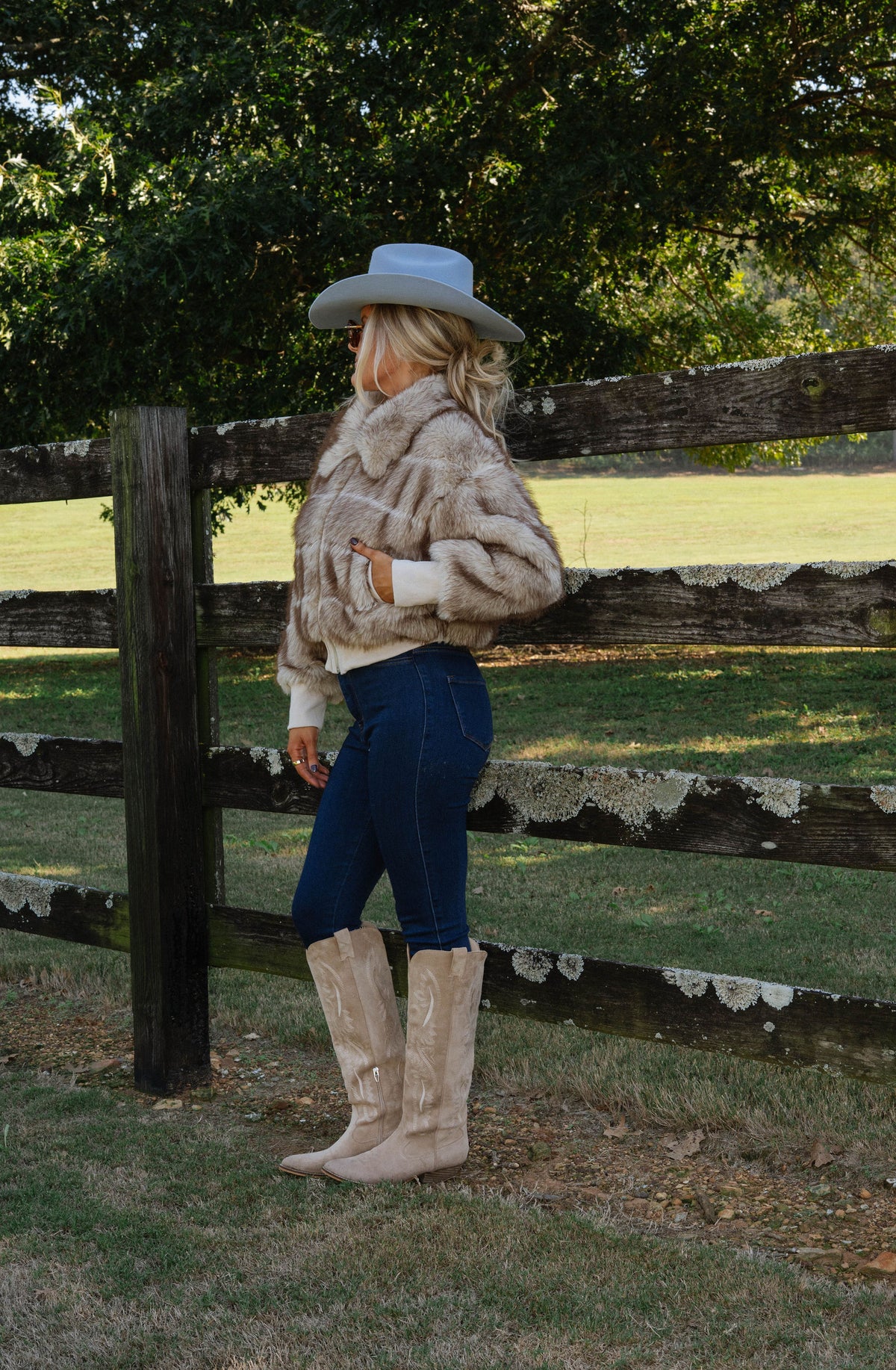 Mia Faux Fur Jacket-Taupe