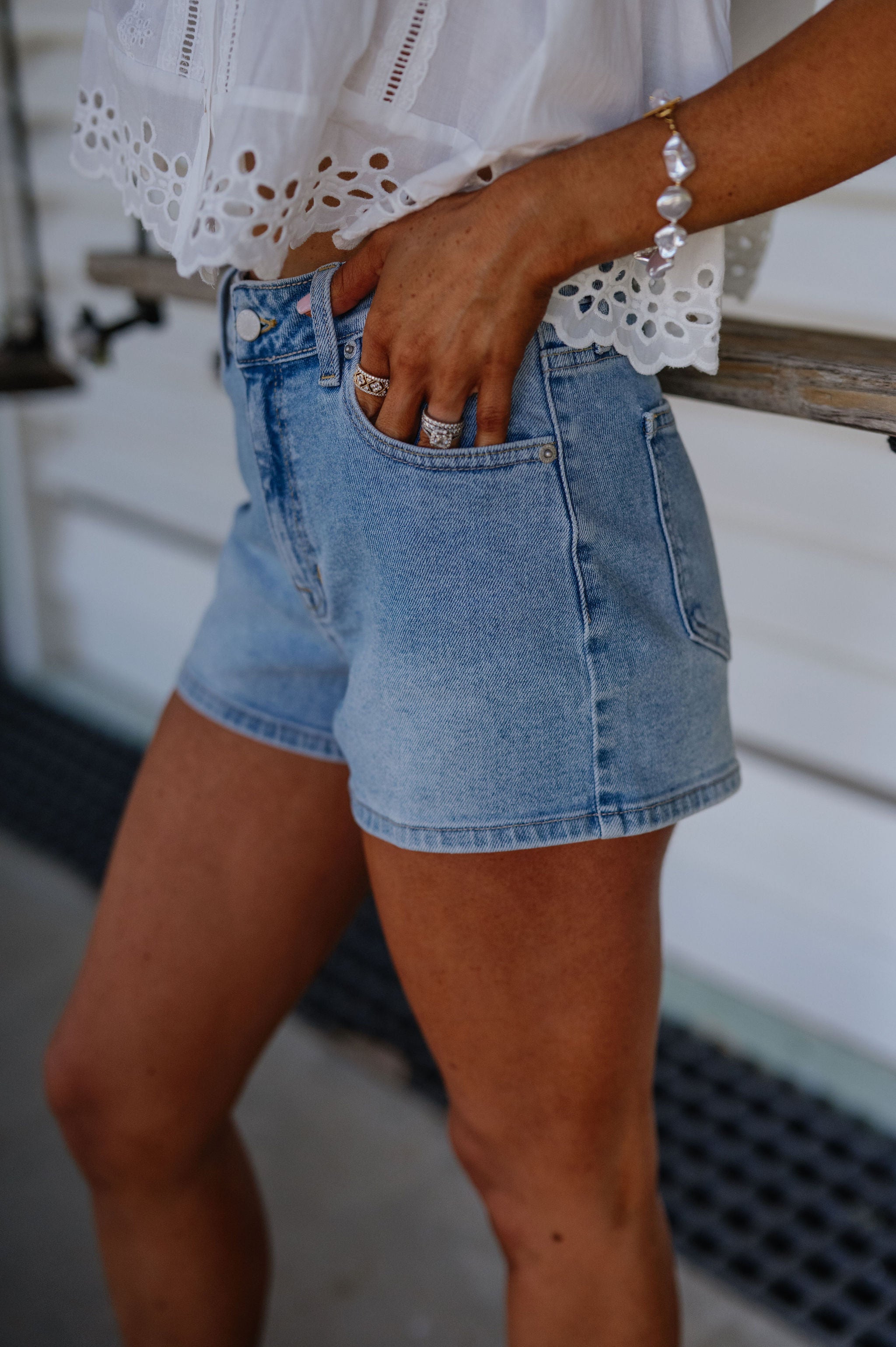 Nelli Short-Light Denim