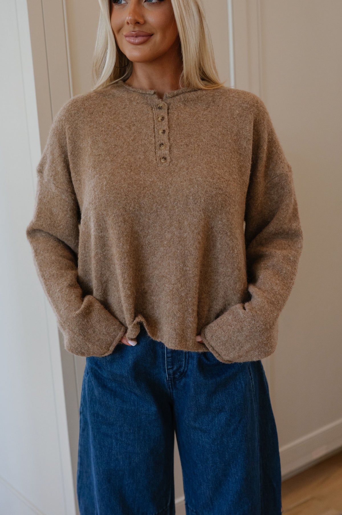 Jackson Henley Sweater-Mocha