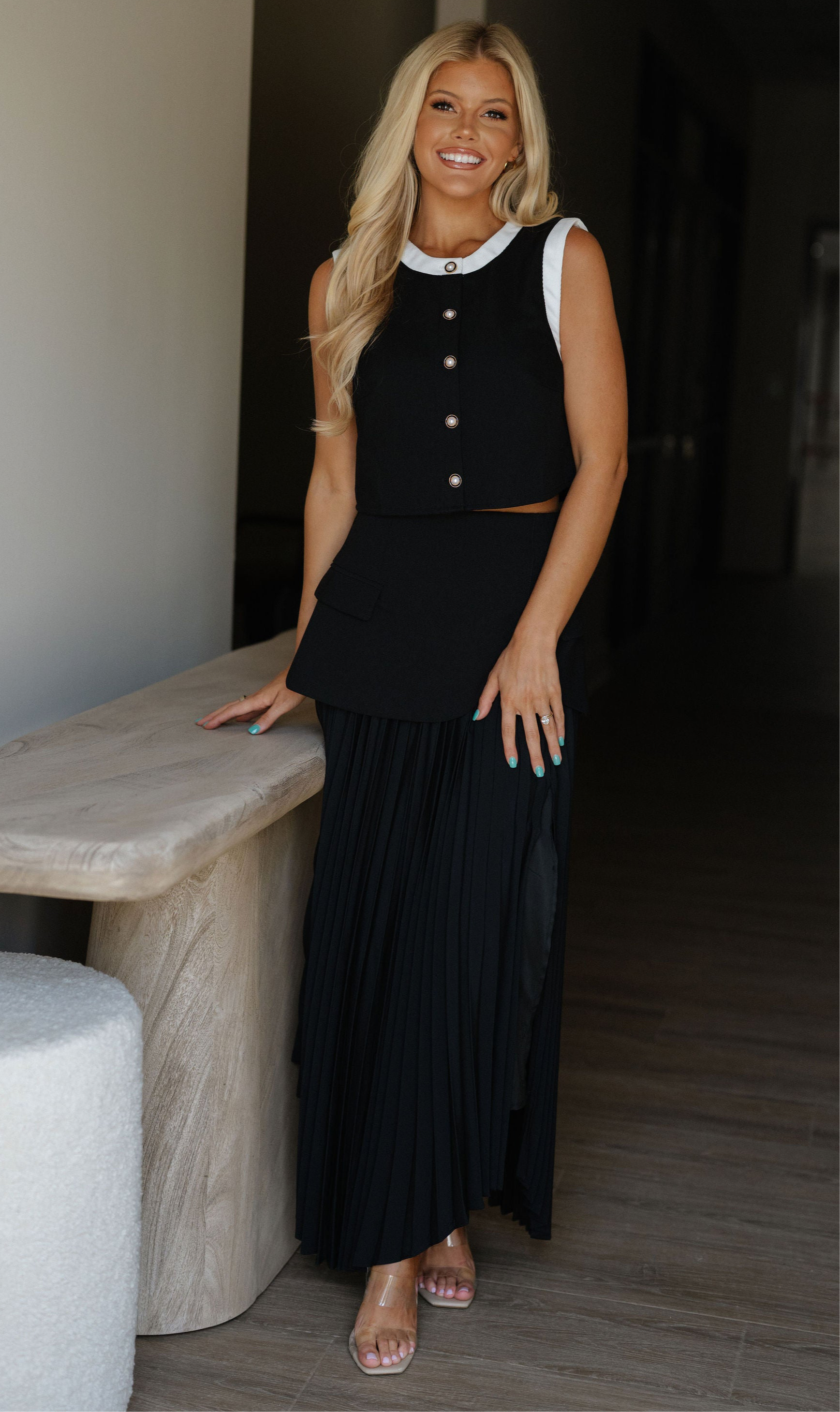 Lanny Pleated Skirt-Black