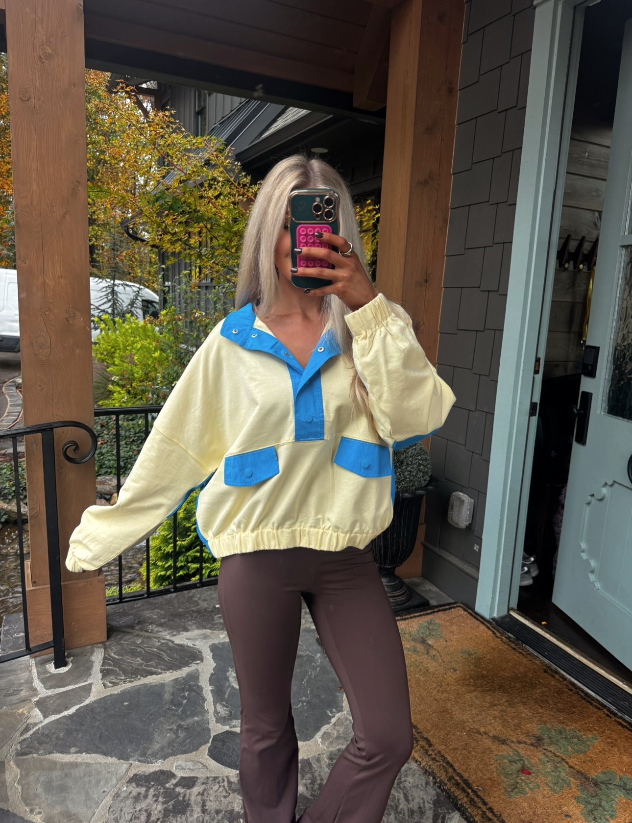 Contrast Trim Pullover-Canary Yellow