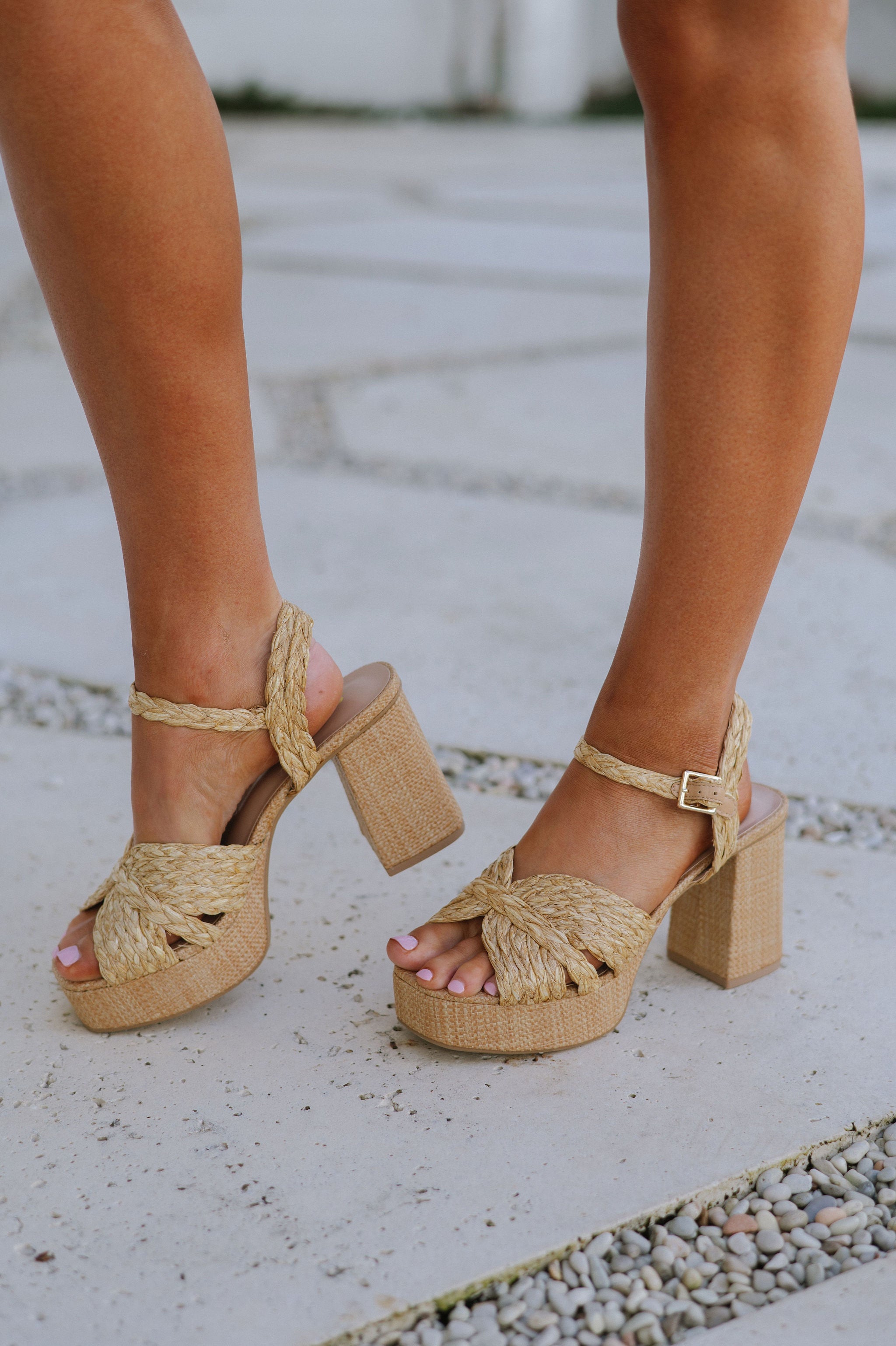 Teacup Wedge- Raffia