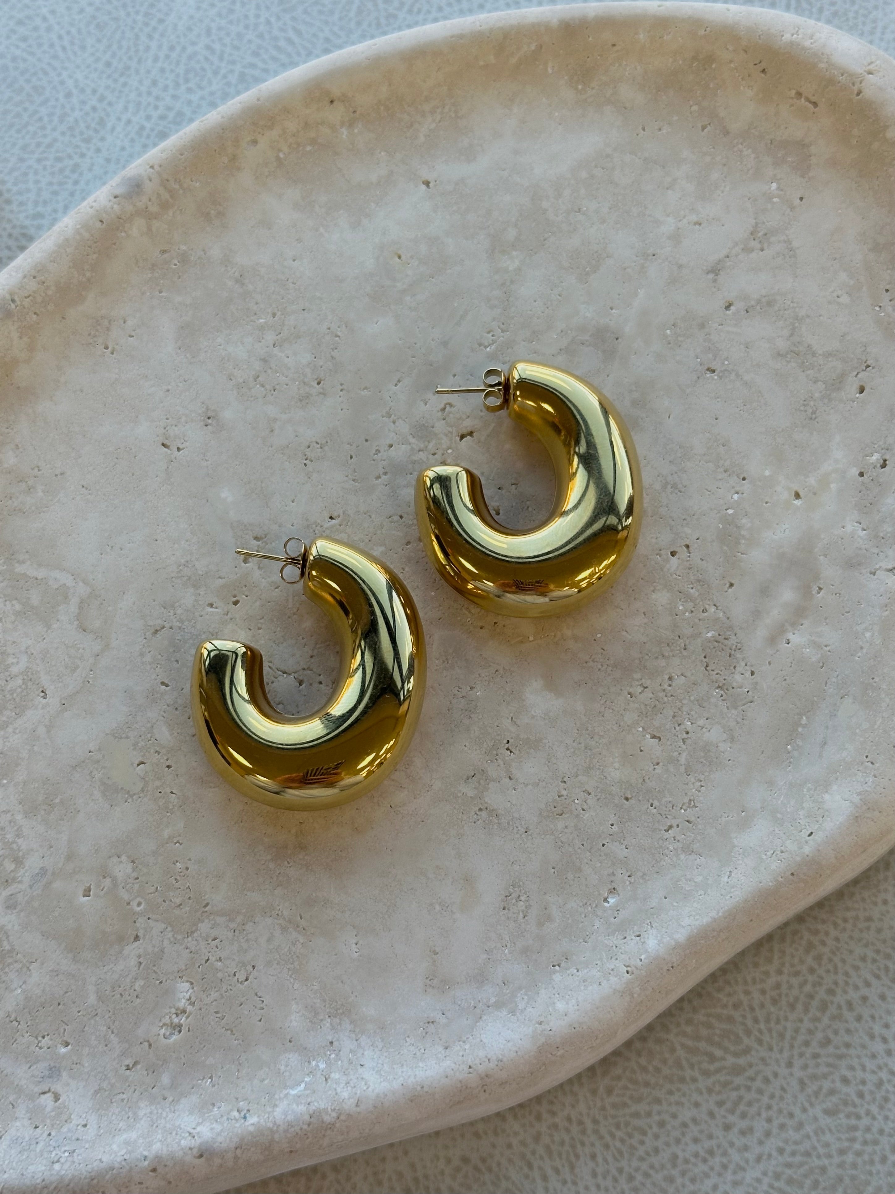 Oversized Thick Oval Hoops-Gold