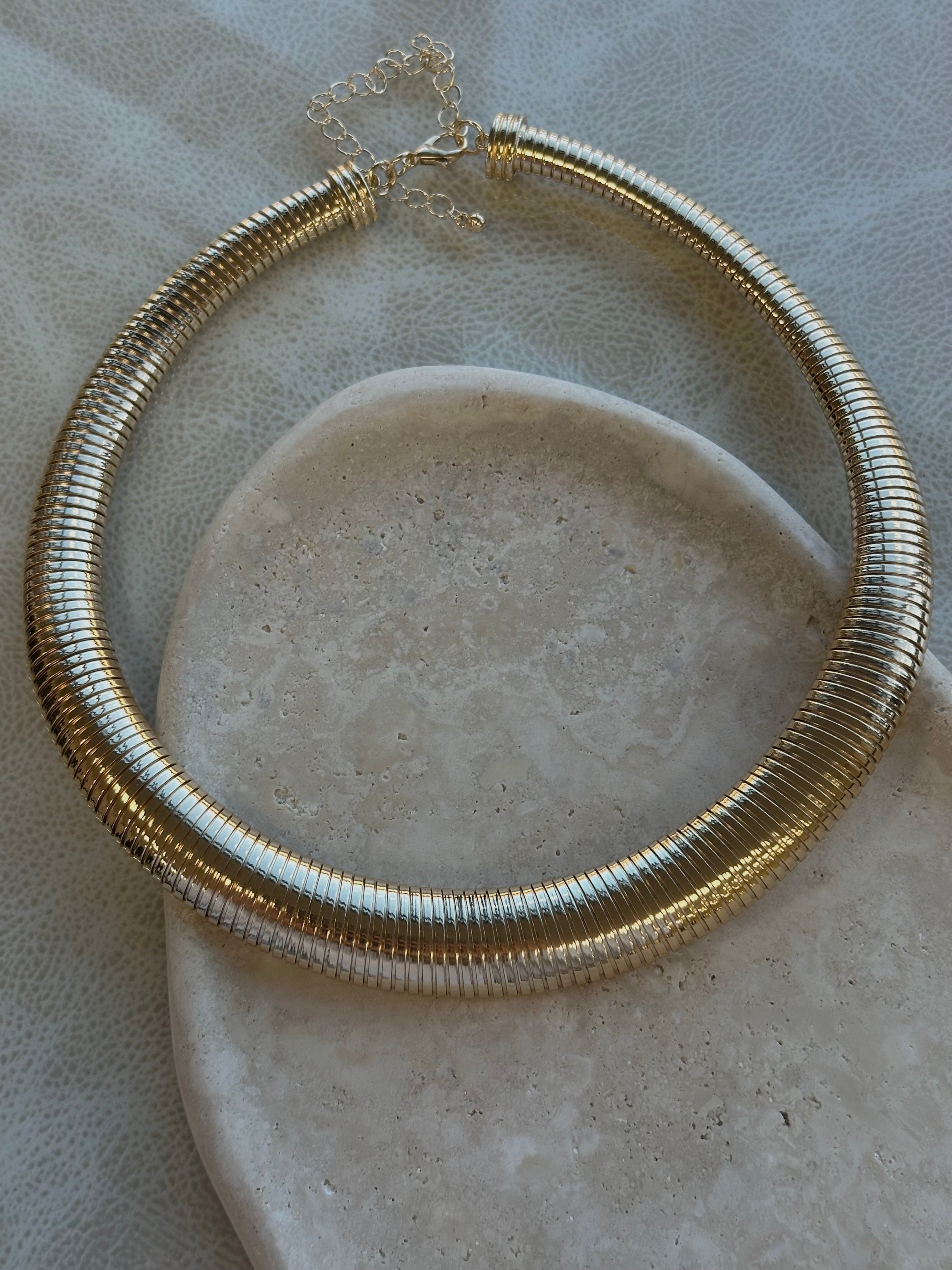 Roxie Collar Necklace