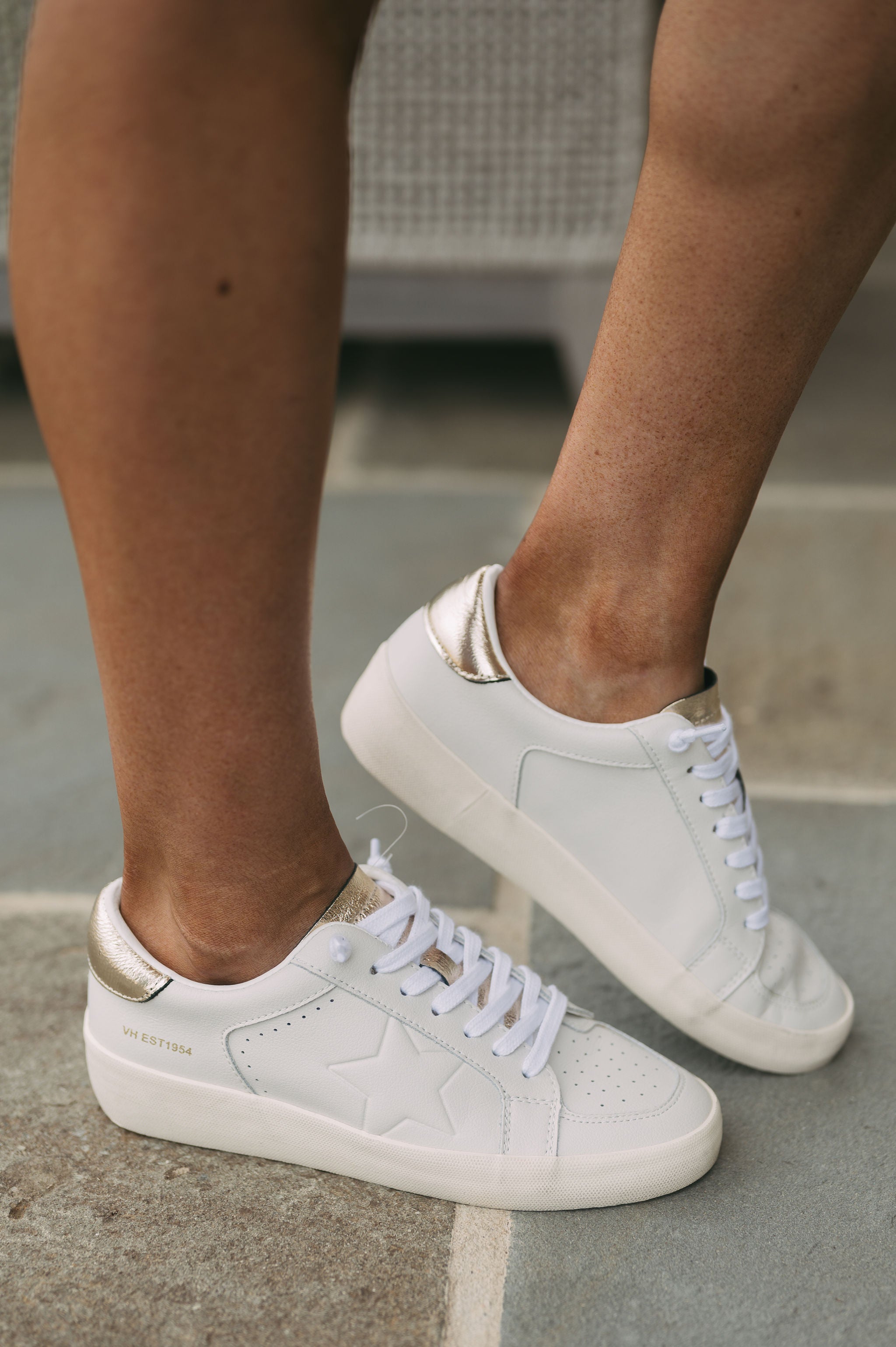 Reflex Sneaker- White/Gold
