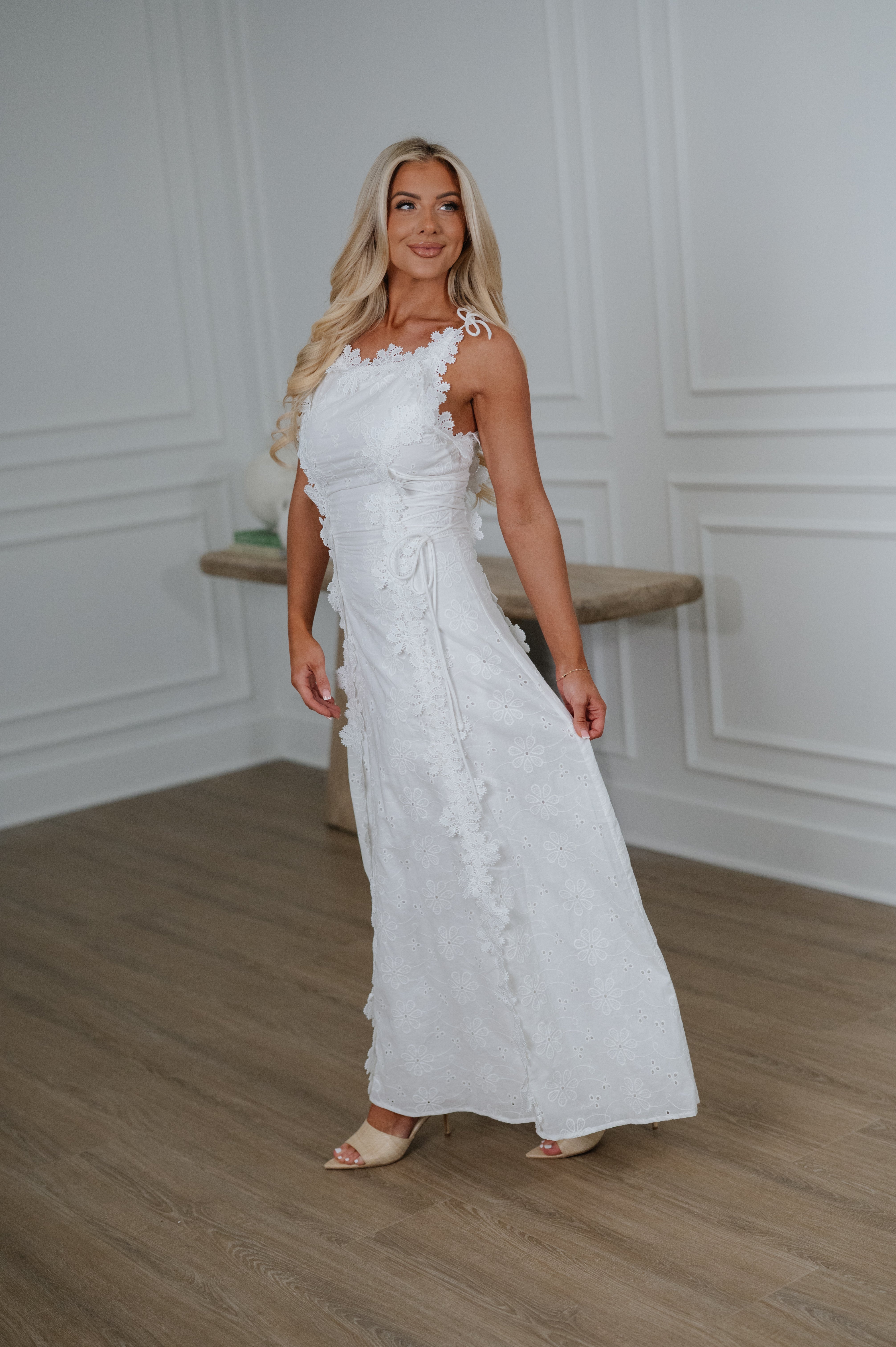 Selena Embroidered Maxi Dress-White