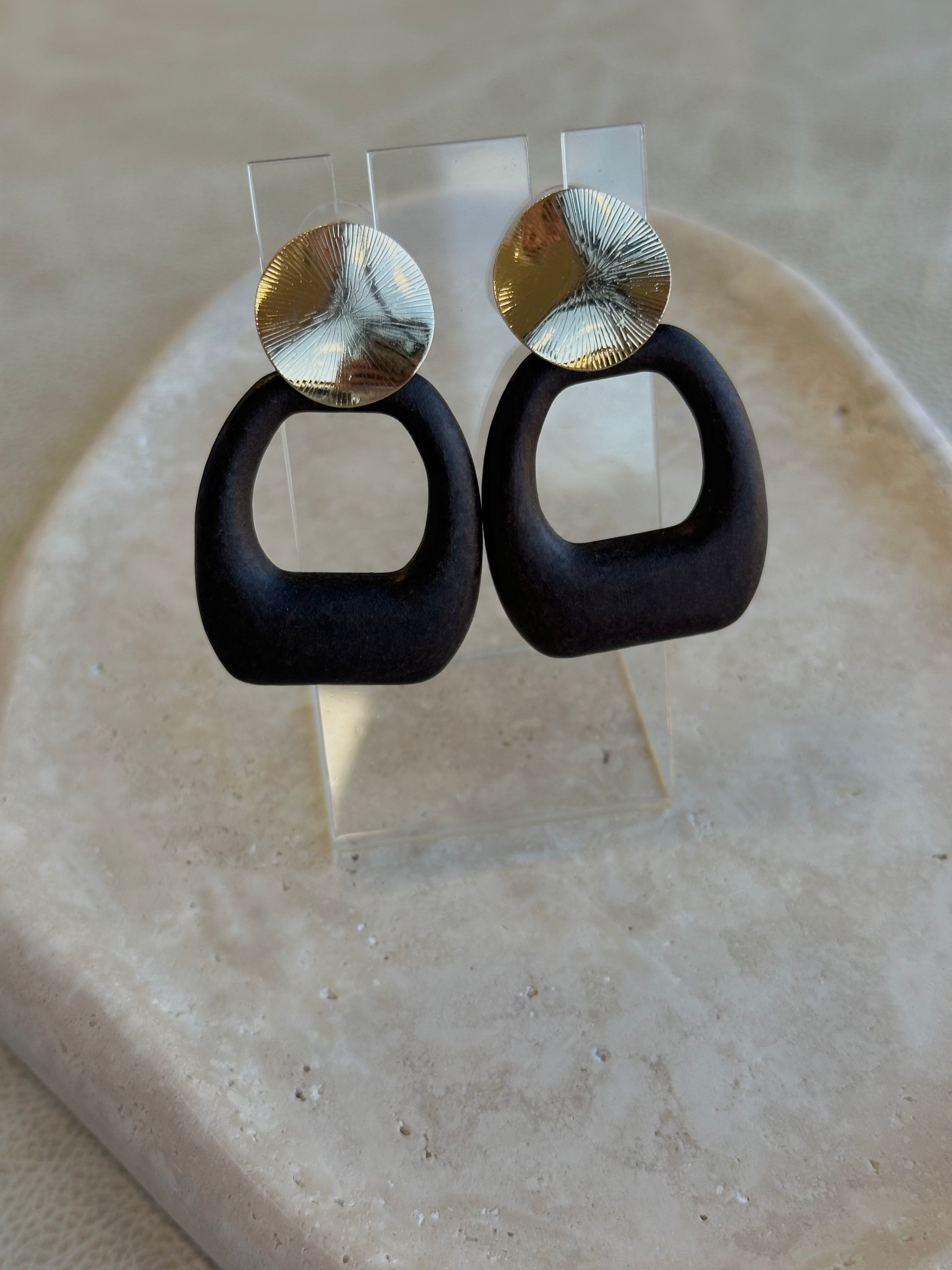 Kaia Wood Earring- Brown