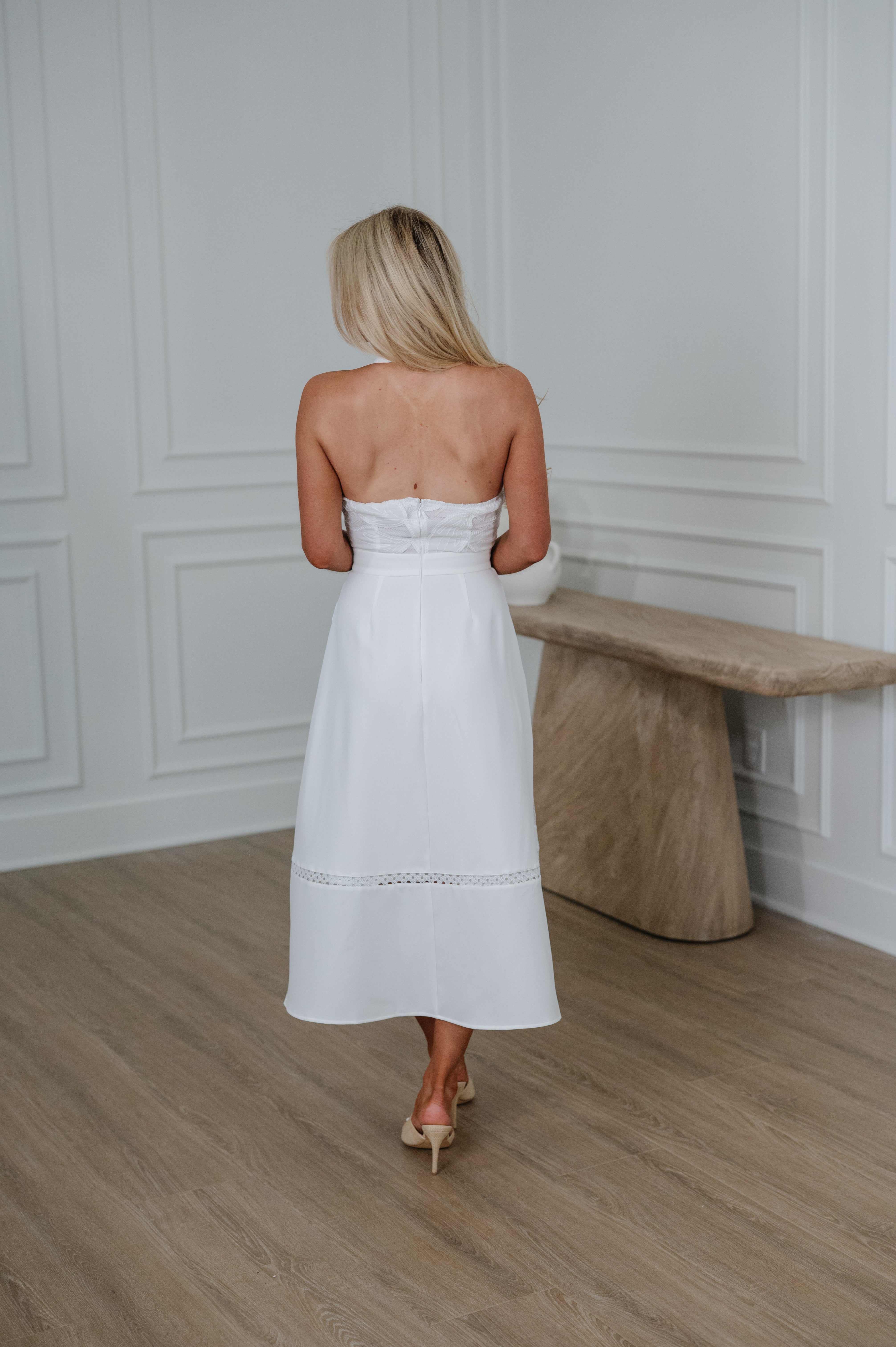 Elegant Lace Midi Dress-White