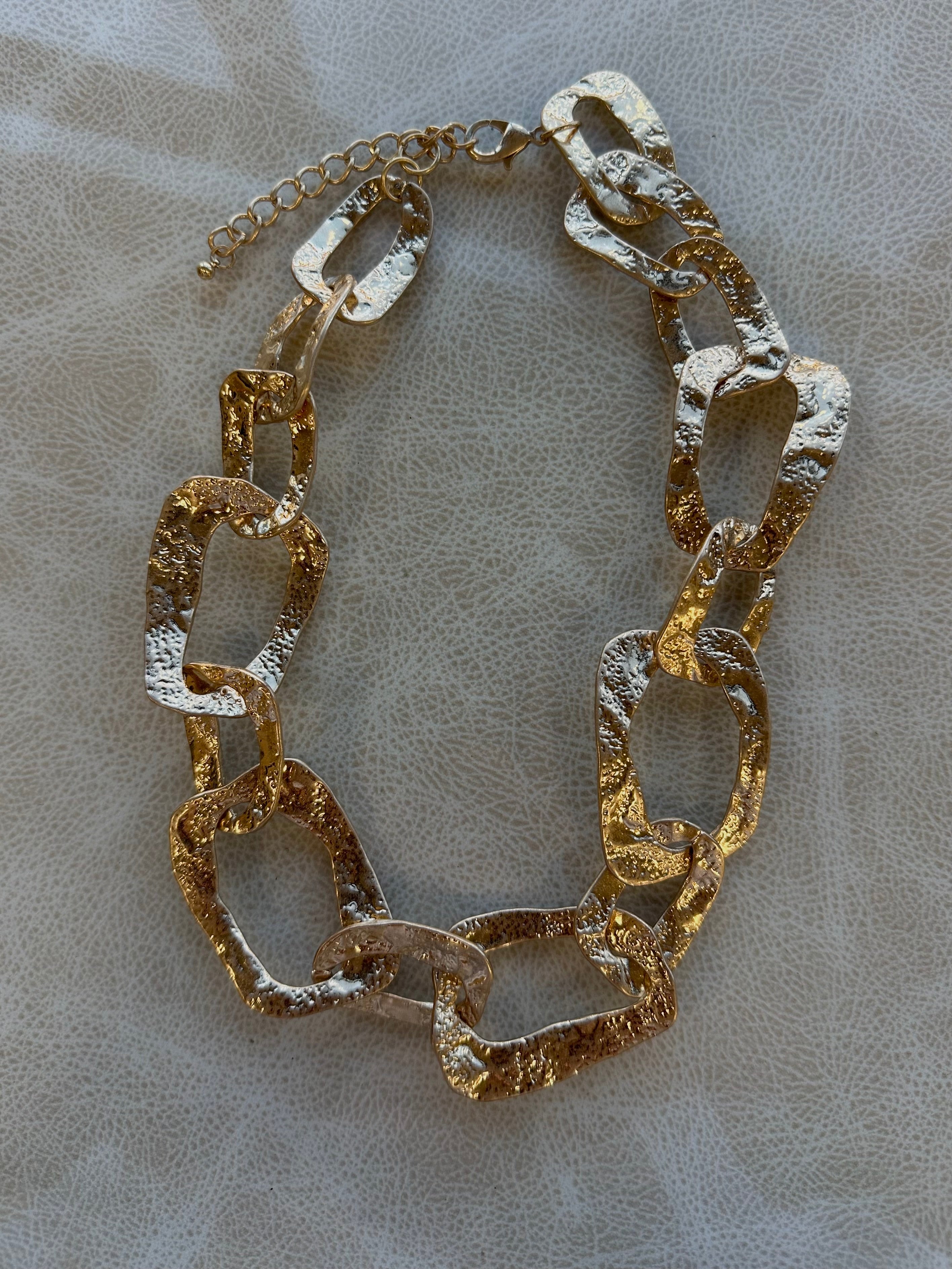 Kylie Chunky Chain Necklace