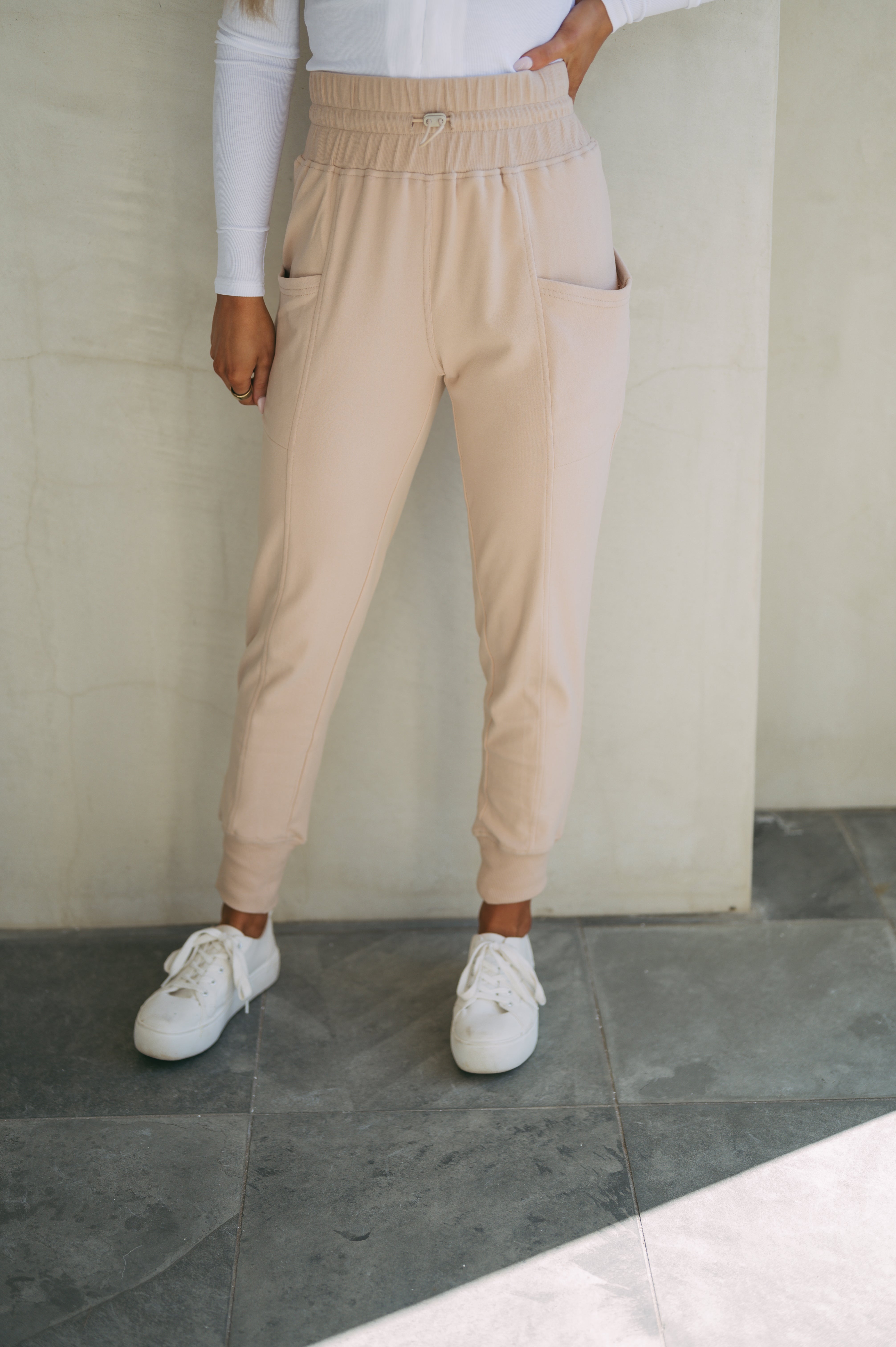 Alex Pocketed Joggers- Taupe