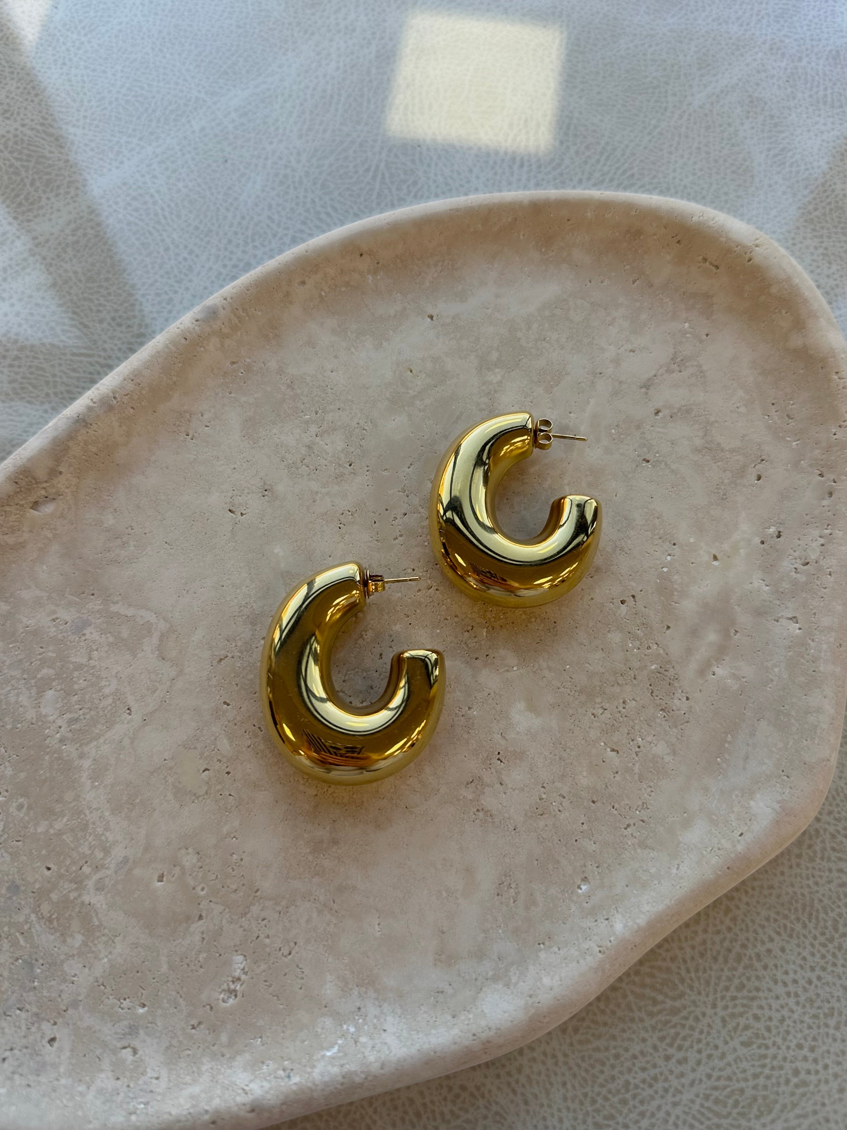 Oversized Thick Oval Hoops-Gold