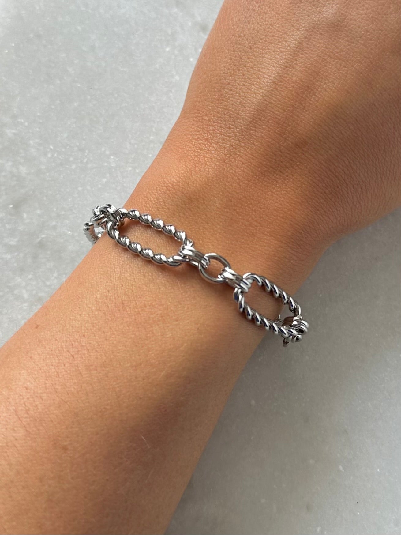 Raegan Chain Twist Bracelet- Silver