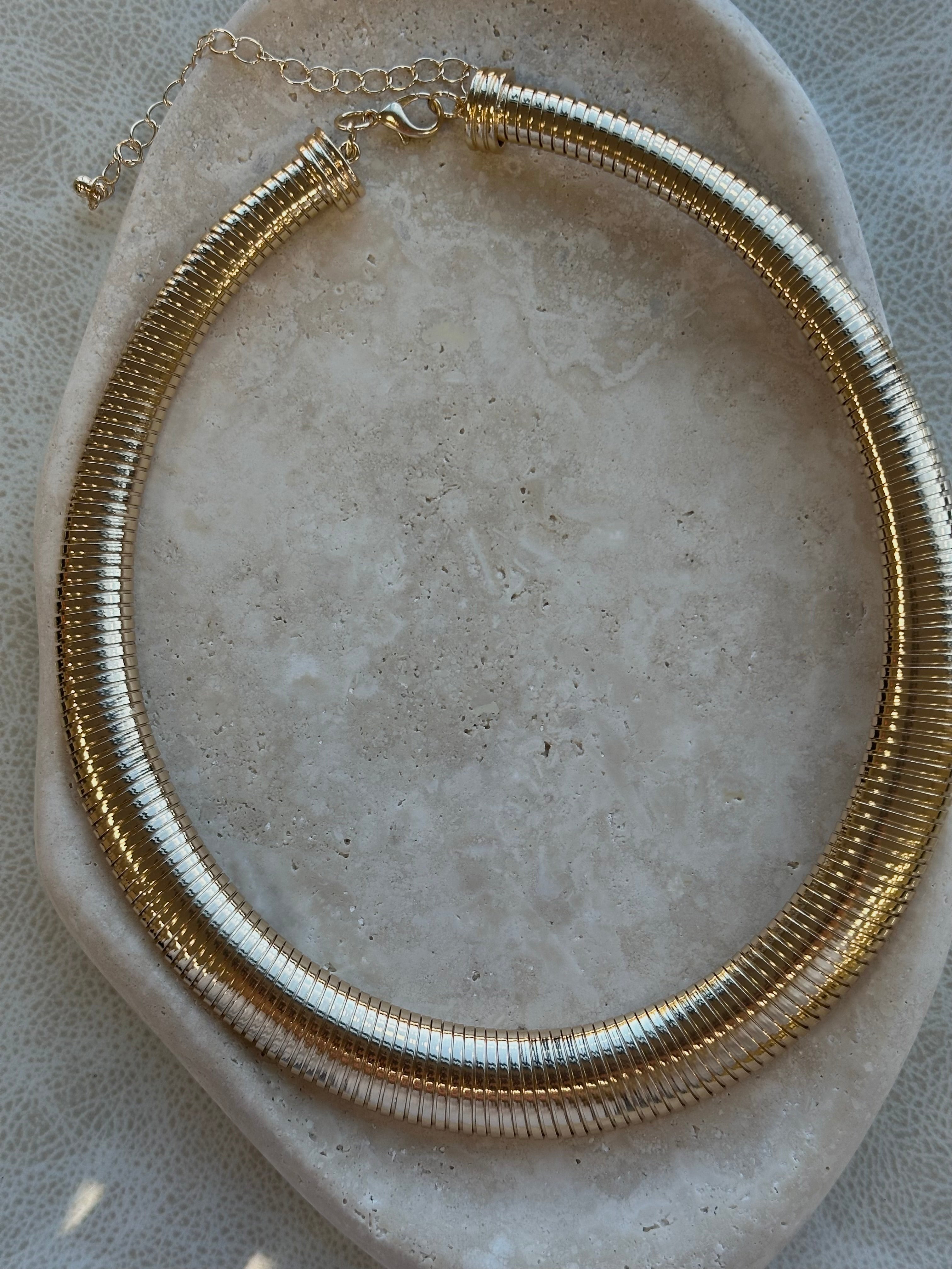 Roxie Collar Necklace