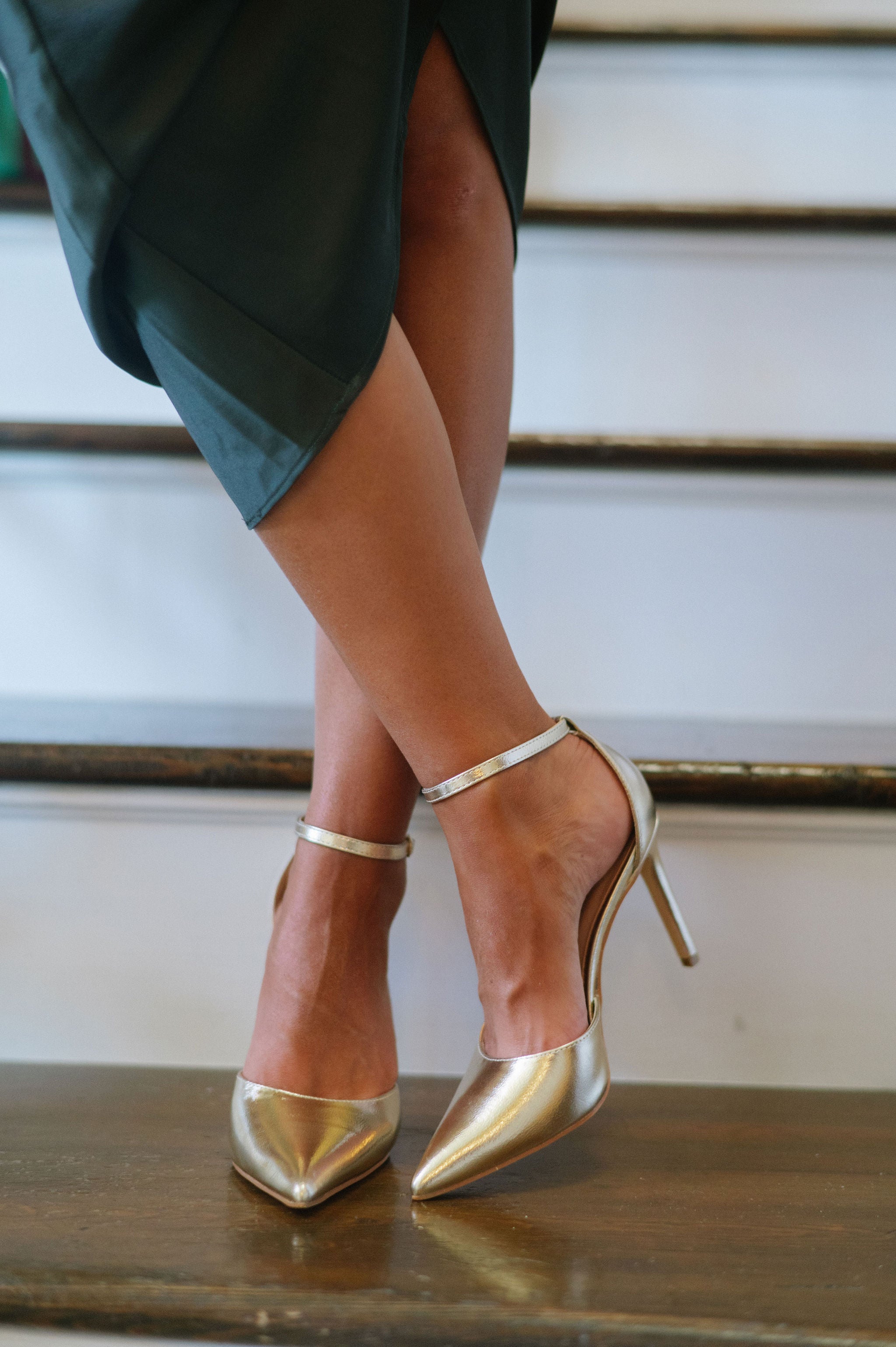 Neroli Pumps- Gold